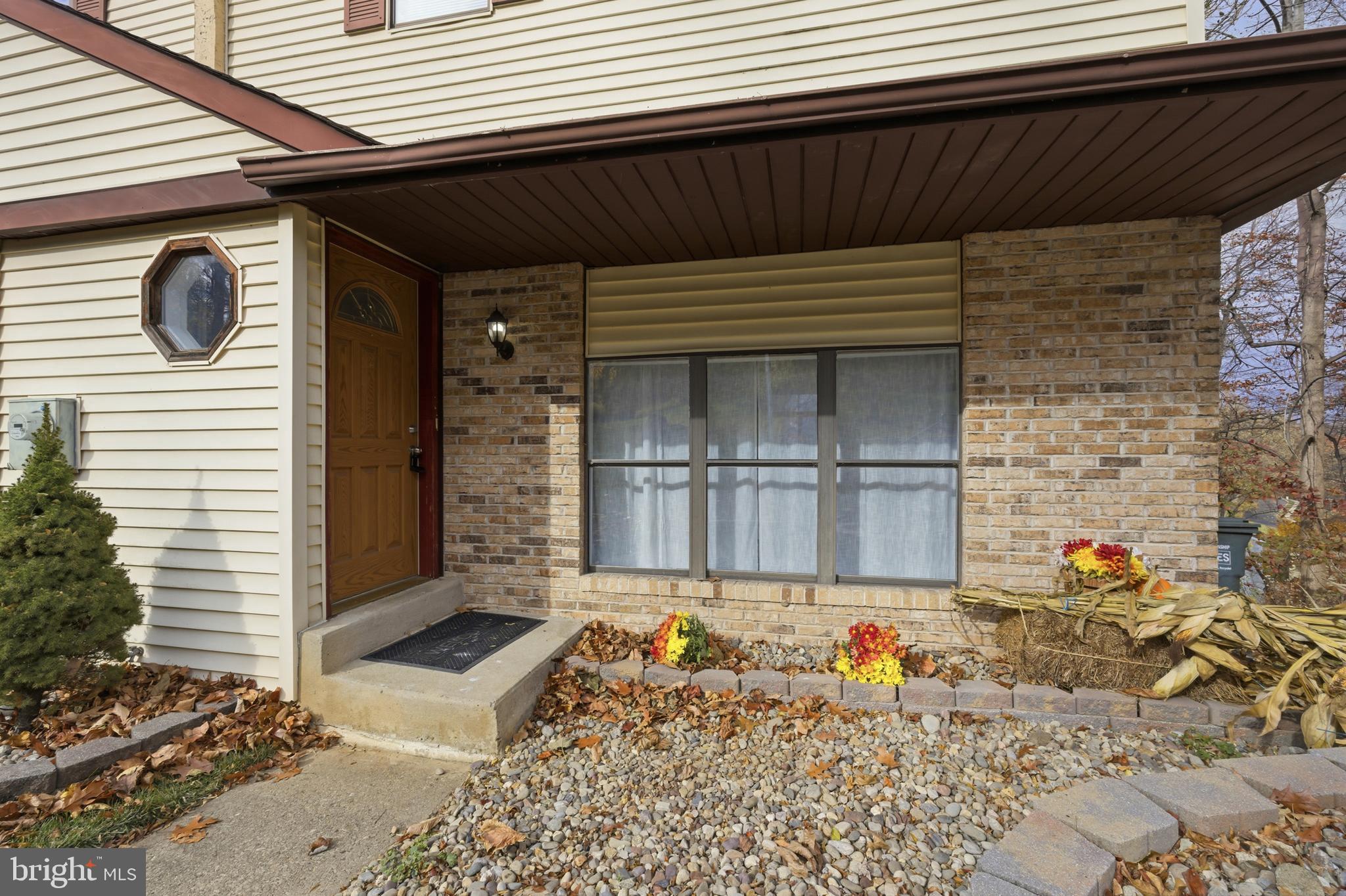 WOODLYN CROSSING - Residential