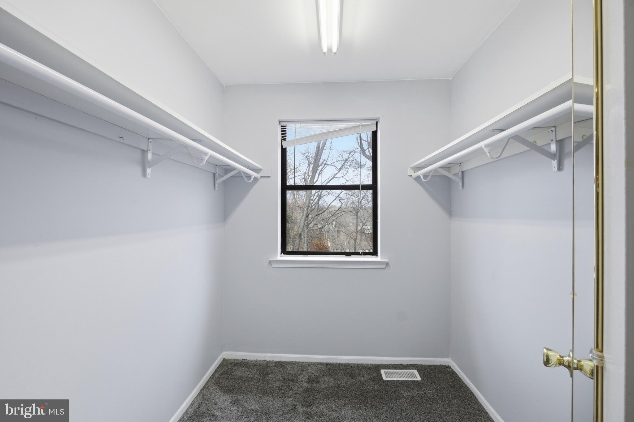 WOODLYN CROSSING - Residential