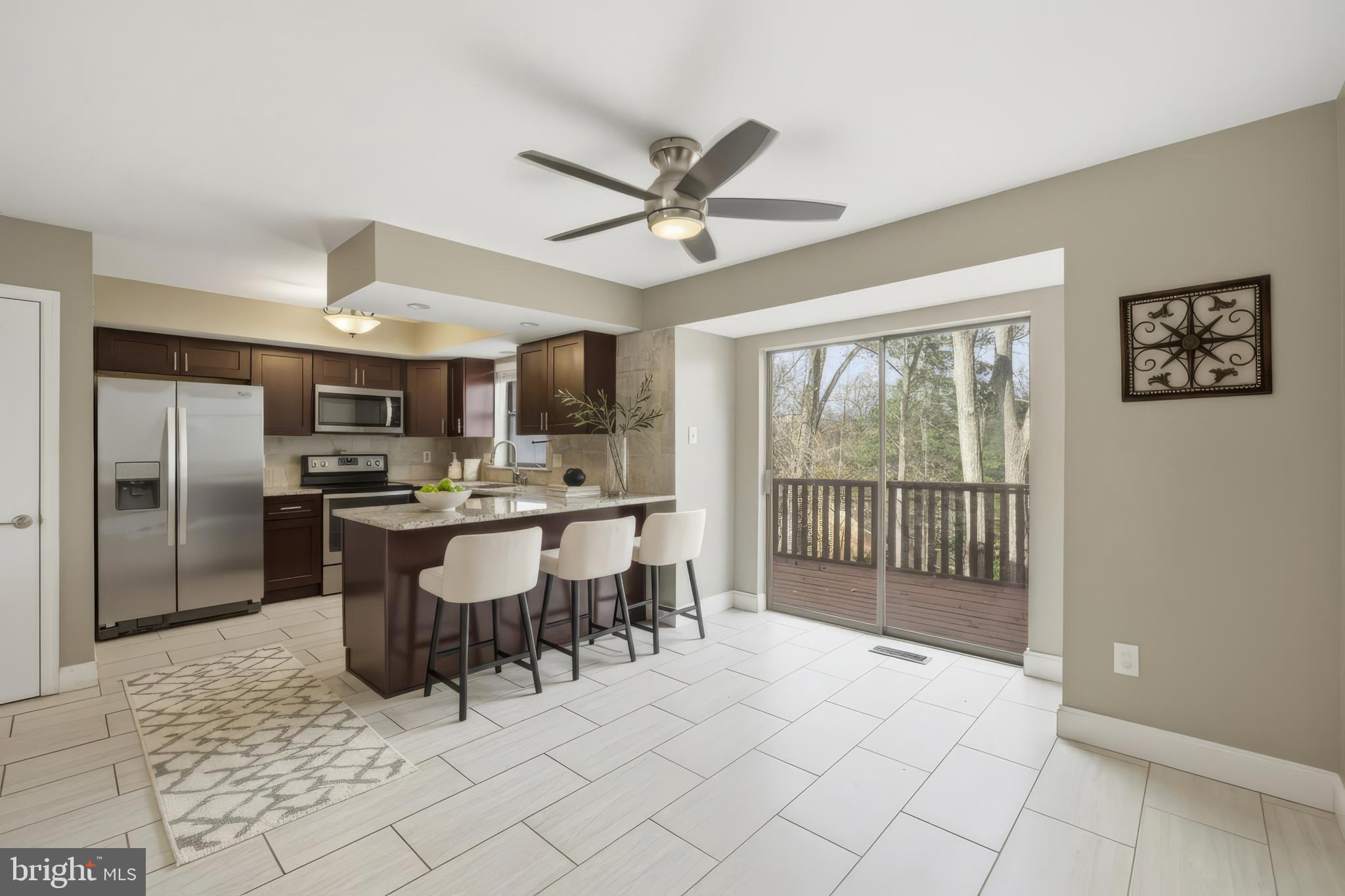 WOODLYN CROSSING - Residential