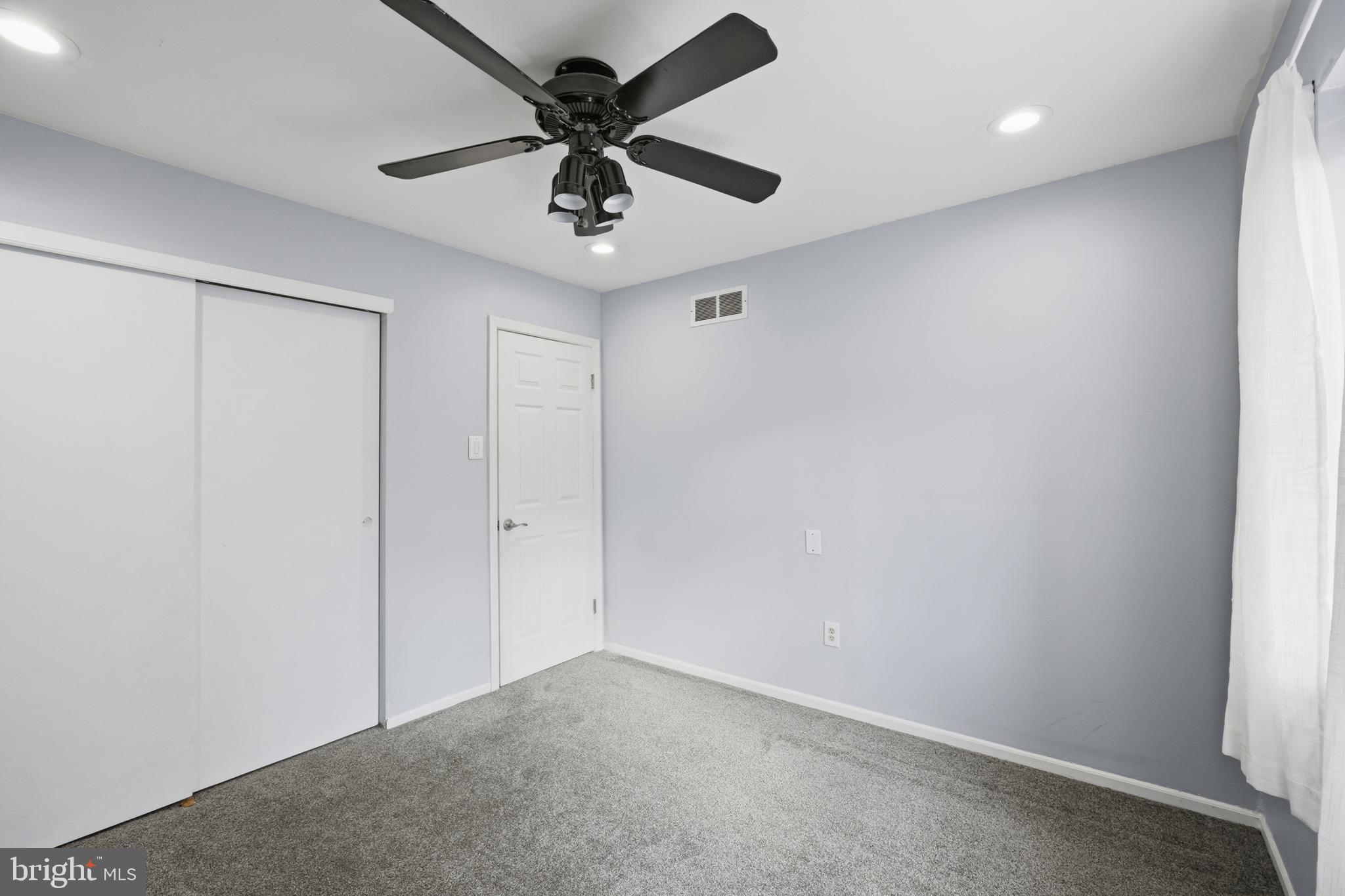 WOODLYN CROSSING - Residential