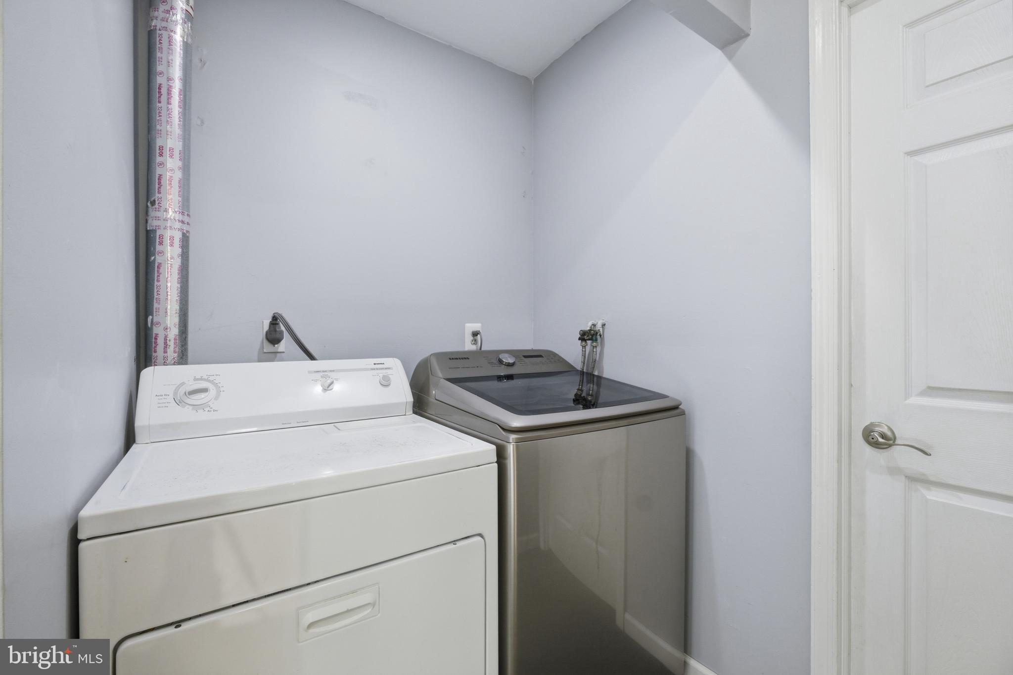 WOODLYN CROSSING - Residential