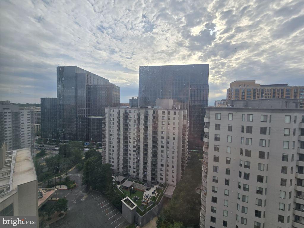 BELLA VISTA - Residential