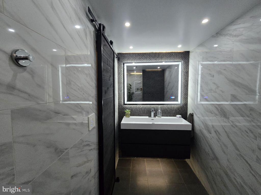 BELLA VISTA - Residential