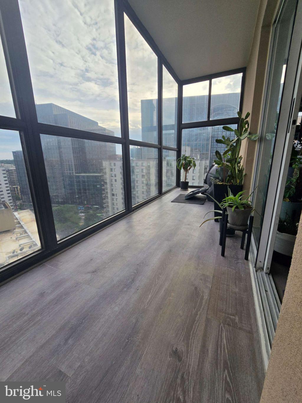 BELLA VISTA - Residential