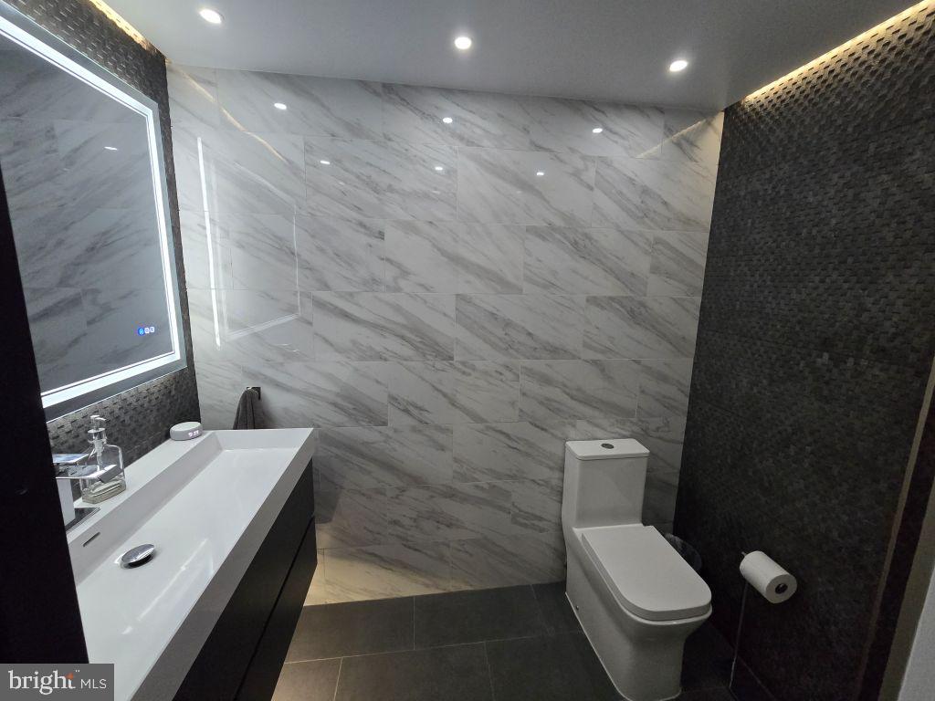 BELLA VISTA - Residential