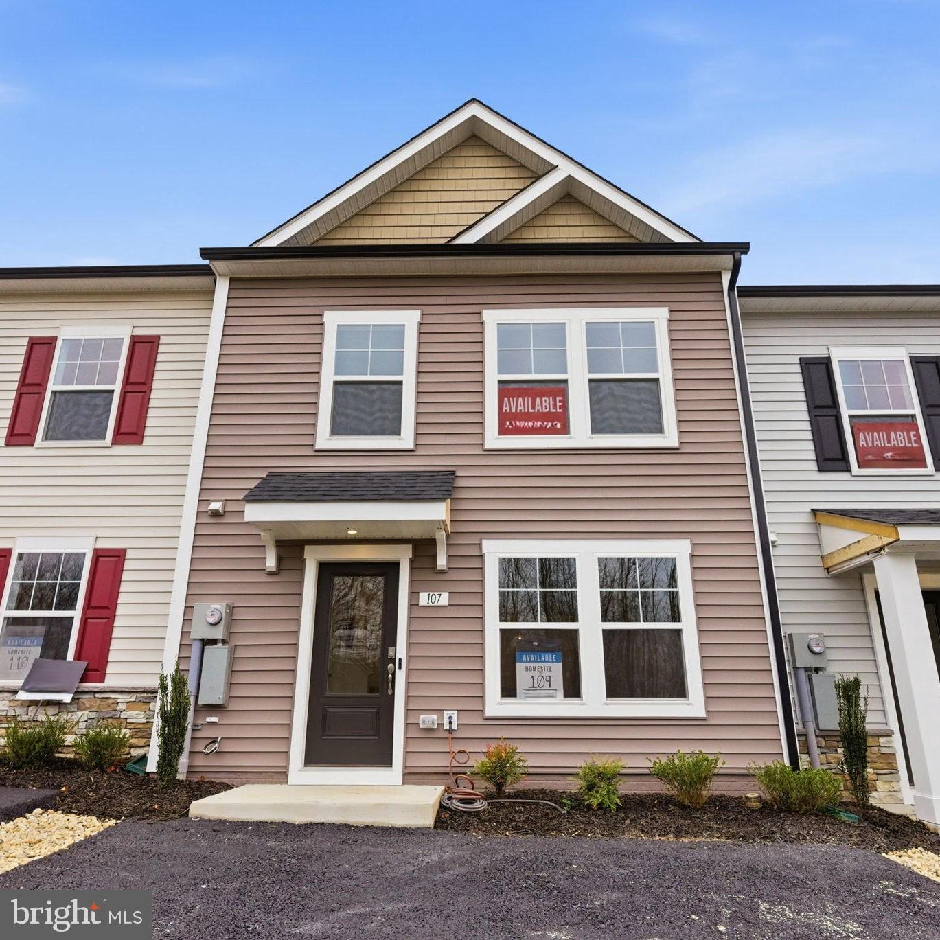 VILLAGES AT COURTHOUSE SQUARE - Residential