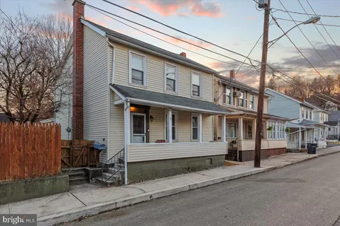 534 E E Church Street, Slatington, PA 18080 - MLS#: PALH2011294