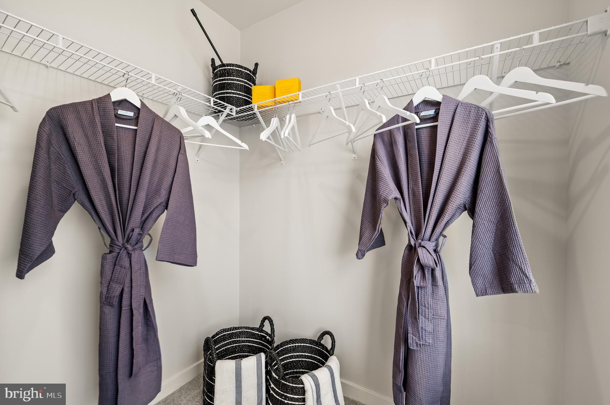 RIVER POINTE - Residential