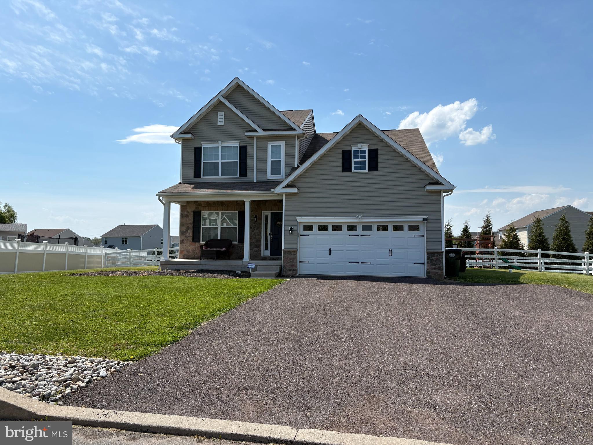 75 WINDOVER DRIVE