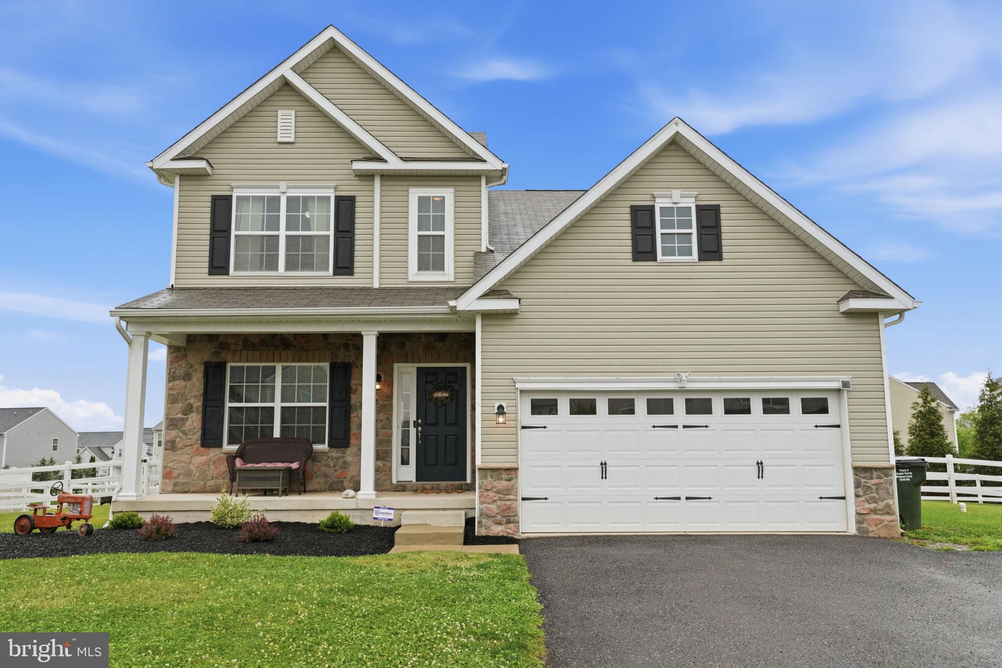 COBBLESTONE CROSSING - Residential