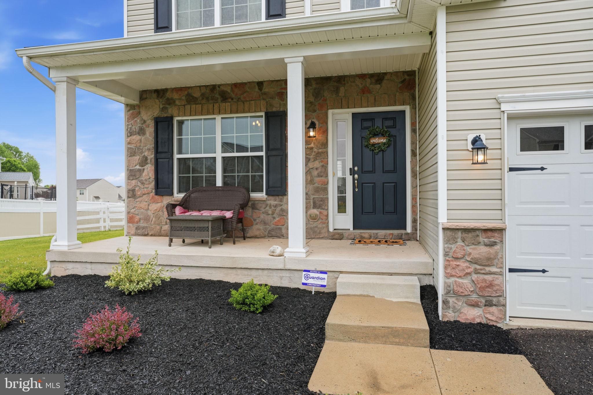 COBBLESTONE CROSSING - Residential