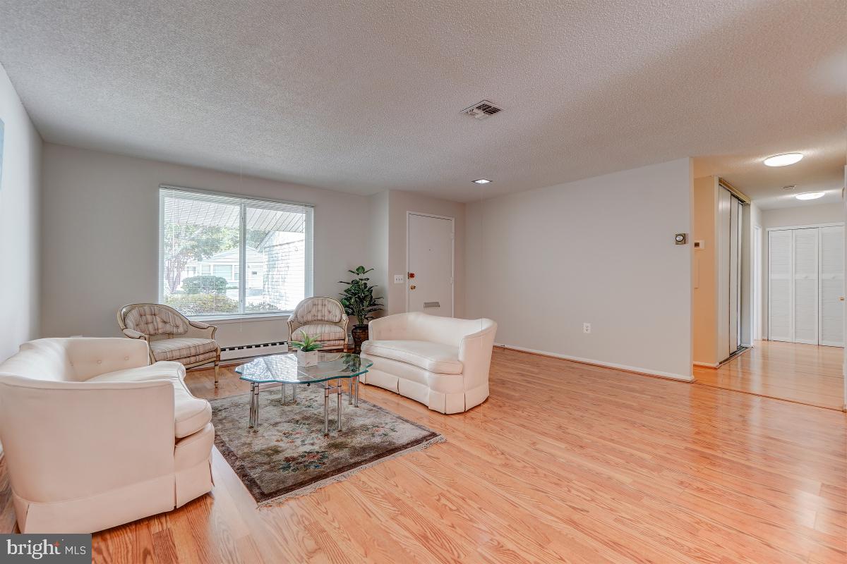 LEISURE WORLD - Residential