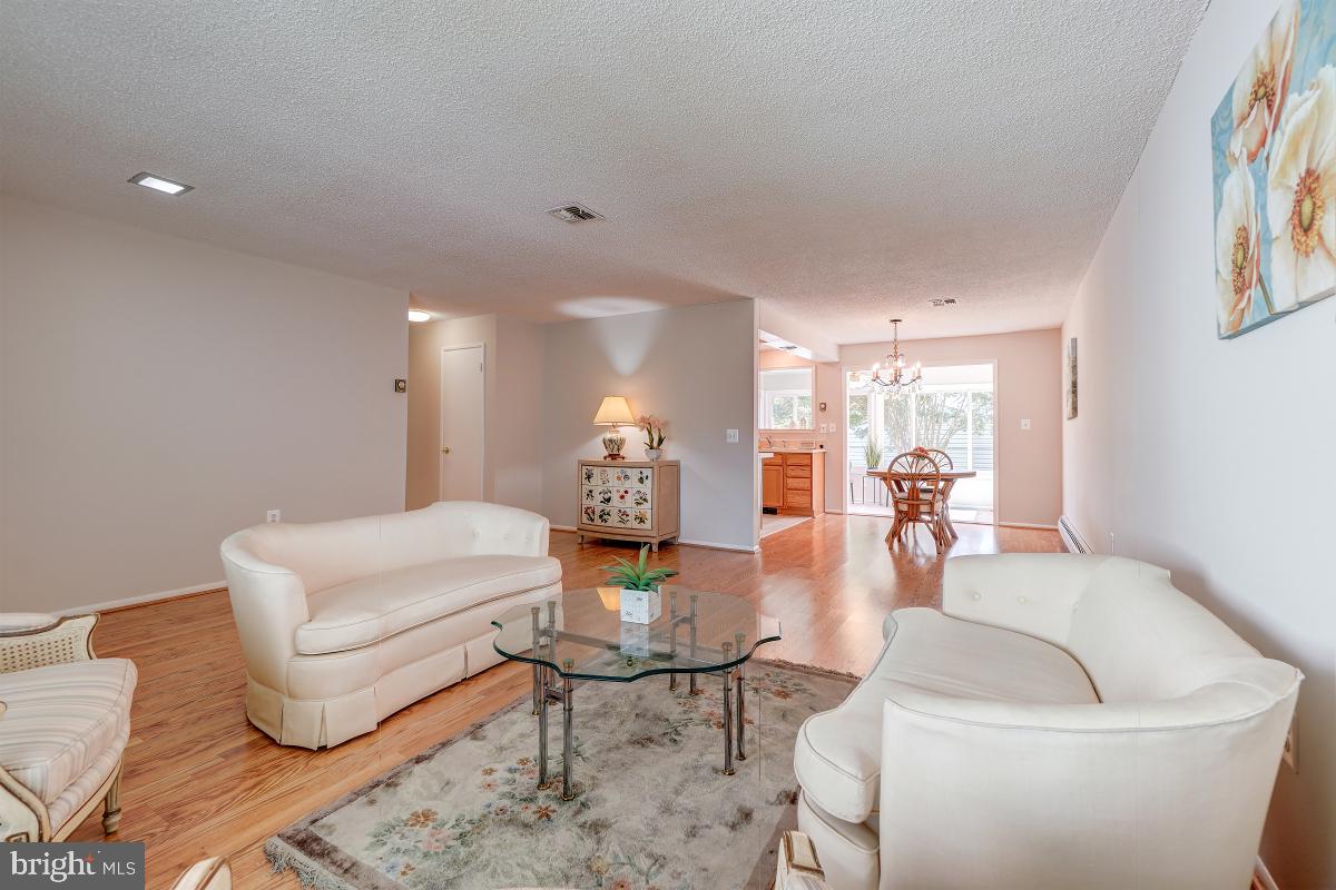 LEISURE WORLD - Residential