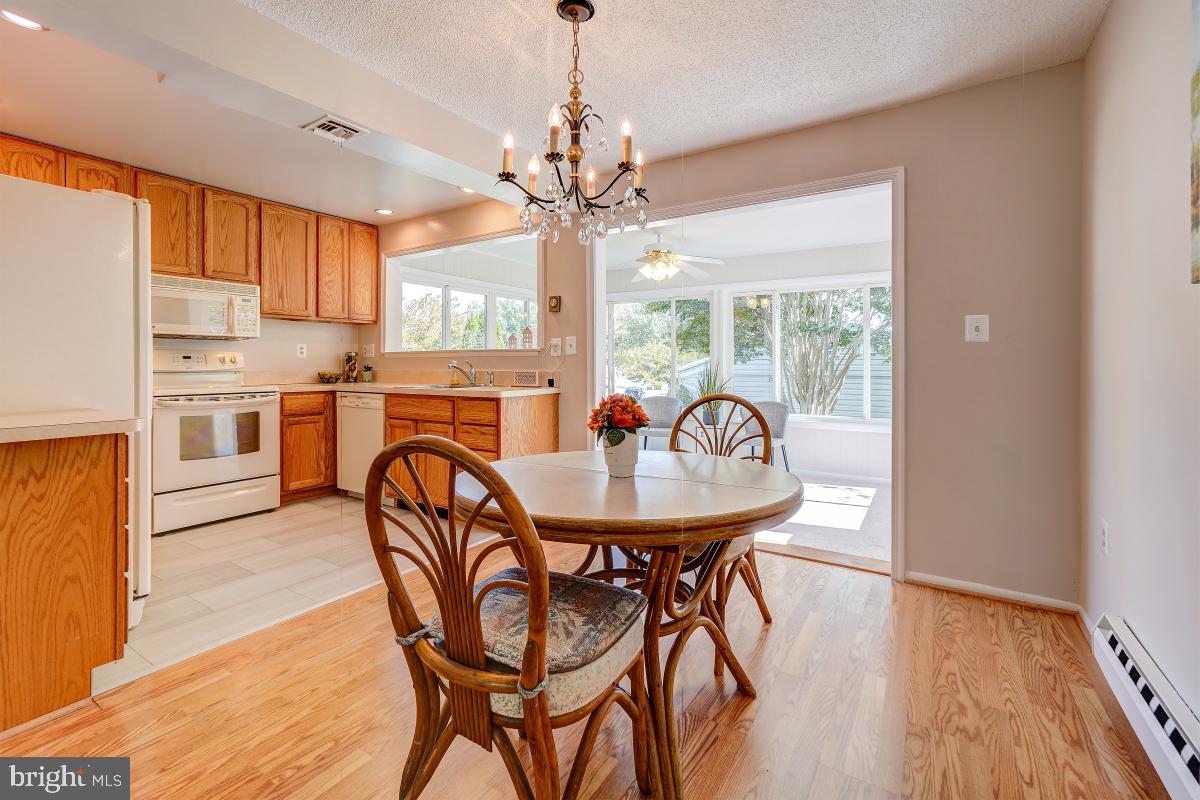 LEISURE WORLD - Residential