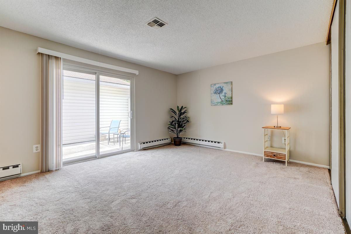 LEISURE WORLD - Residential