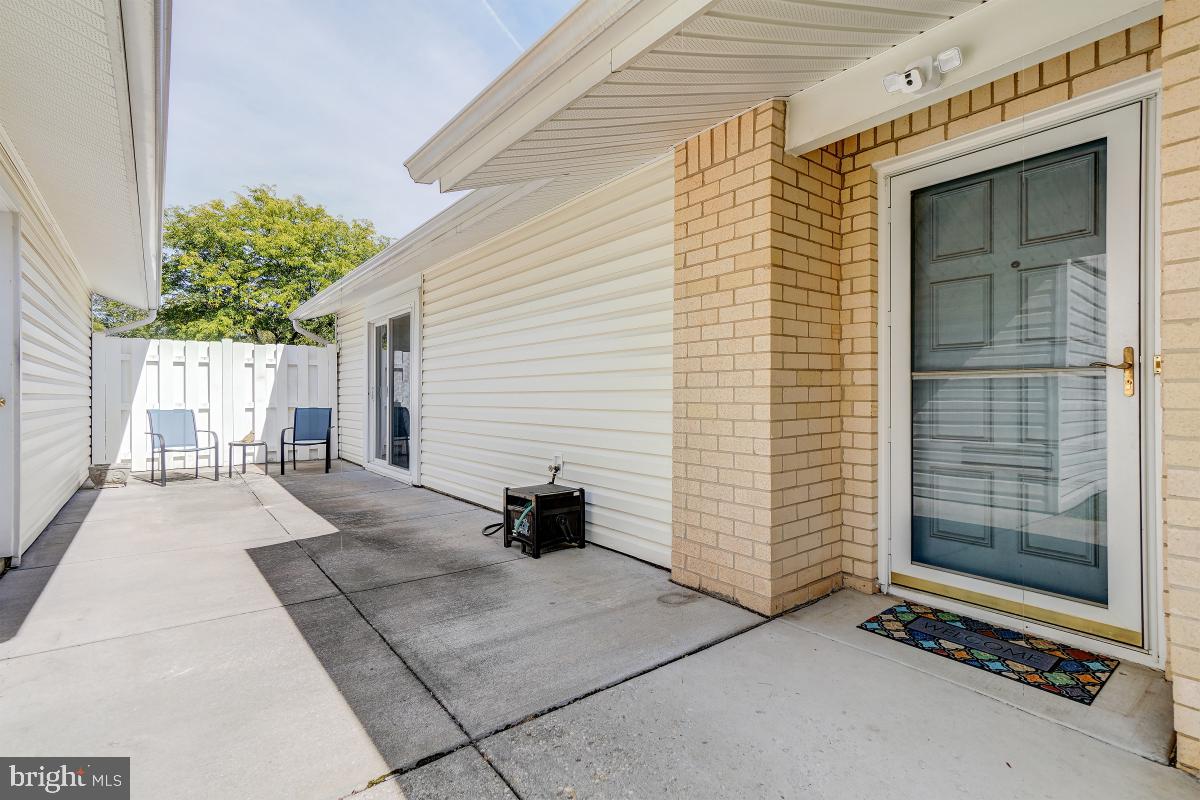 LEISURE WORLD - Residential