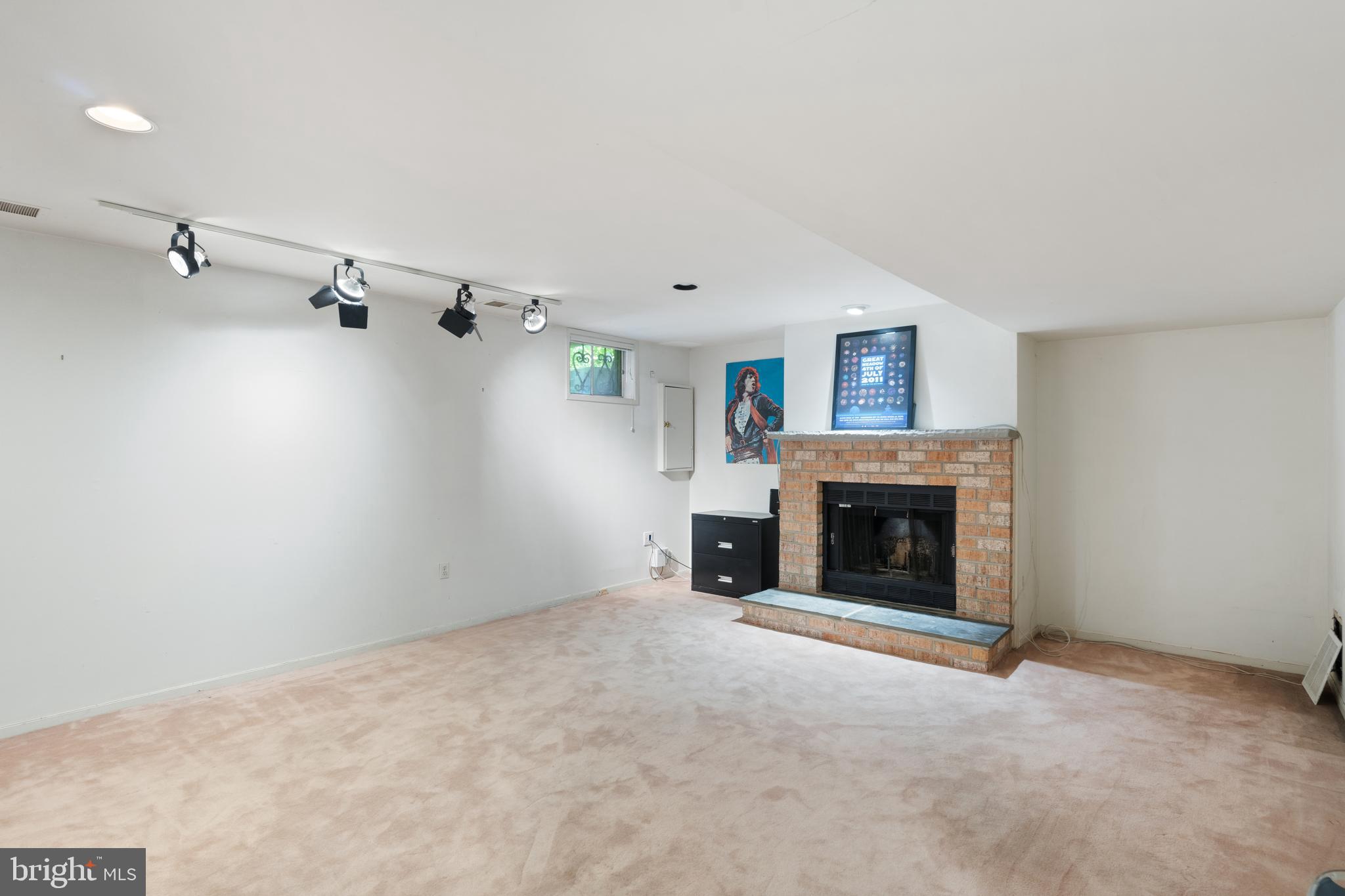 TIMBERLAWN - Residential