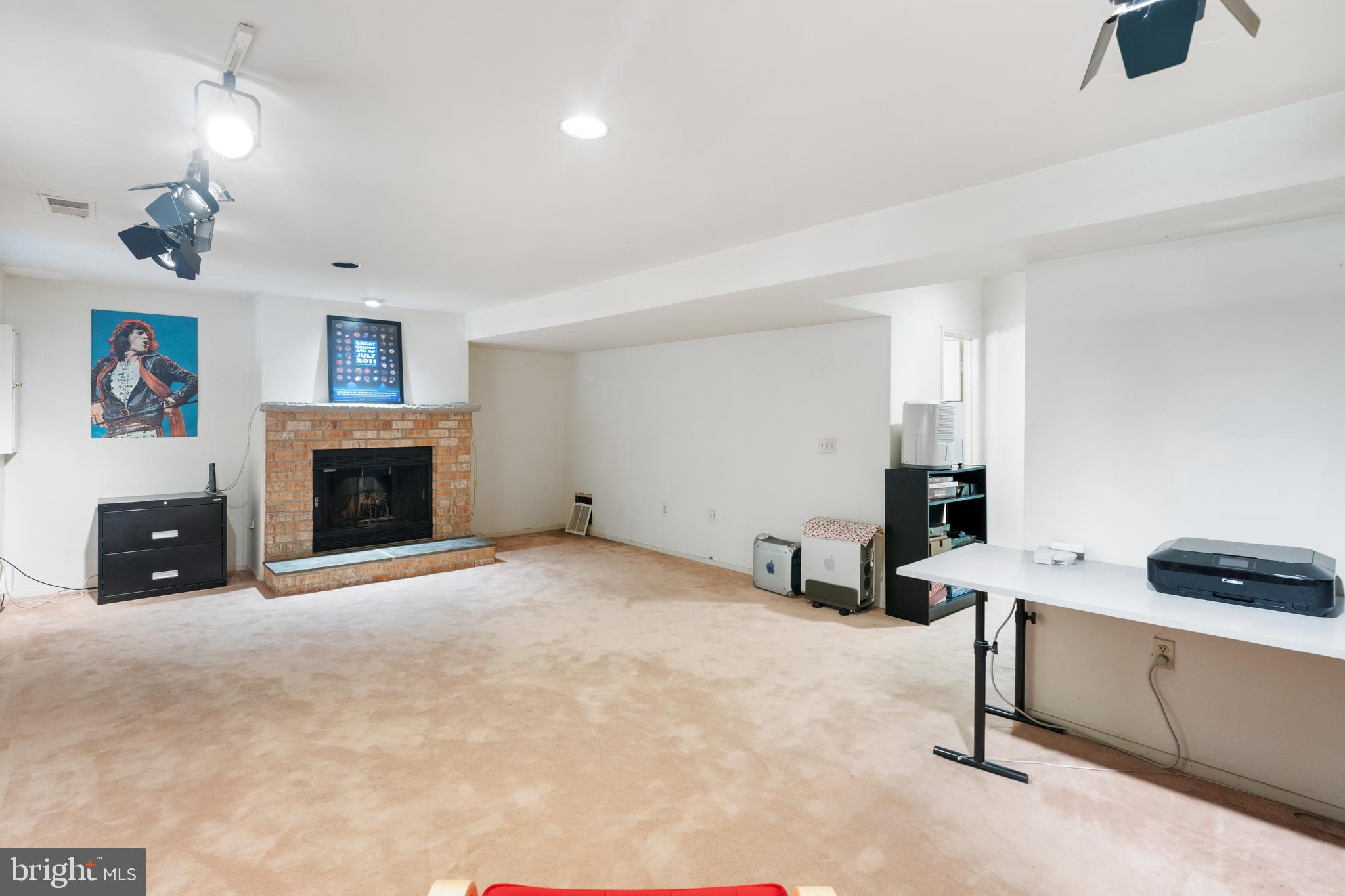 TIMBERLAWN - Residential