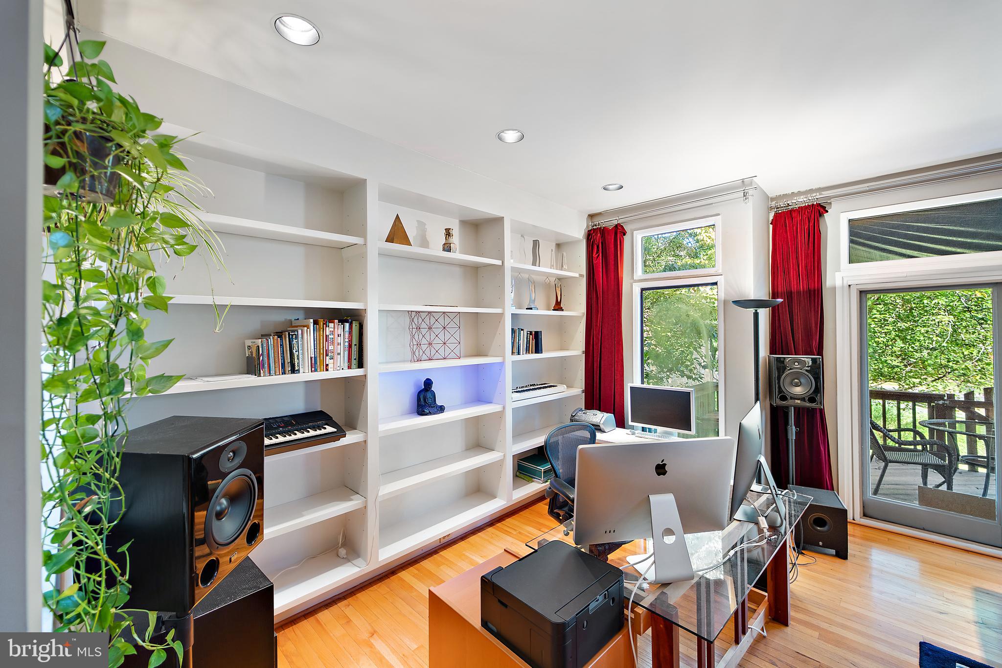 10729 GLOXINIA DRIVE