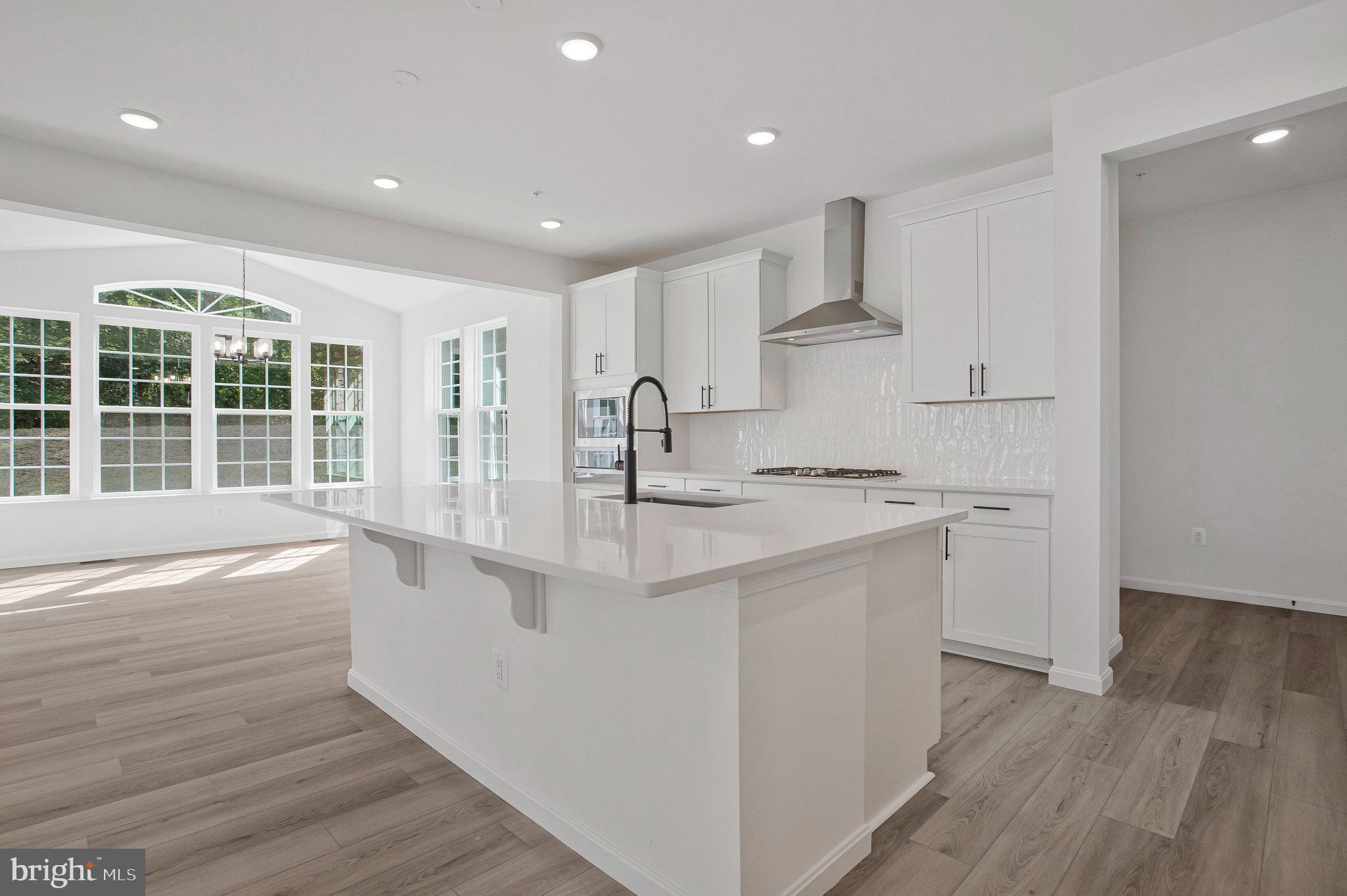 ROBERTS CROSSING - Residential