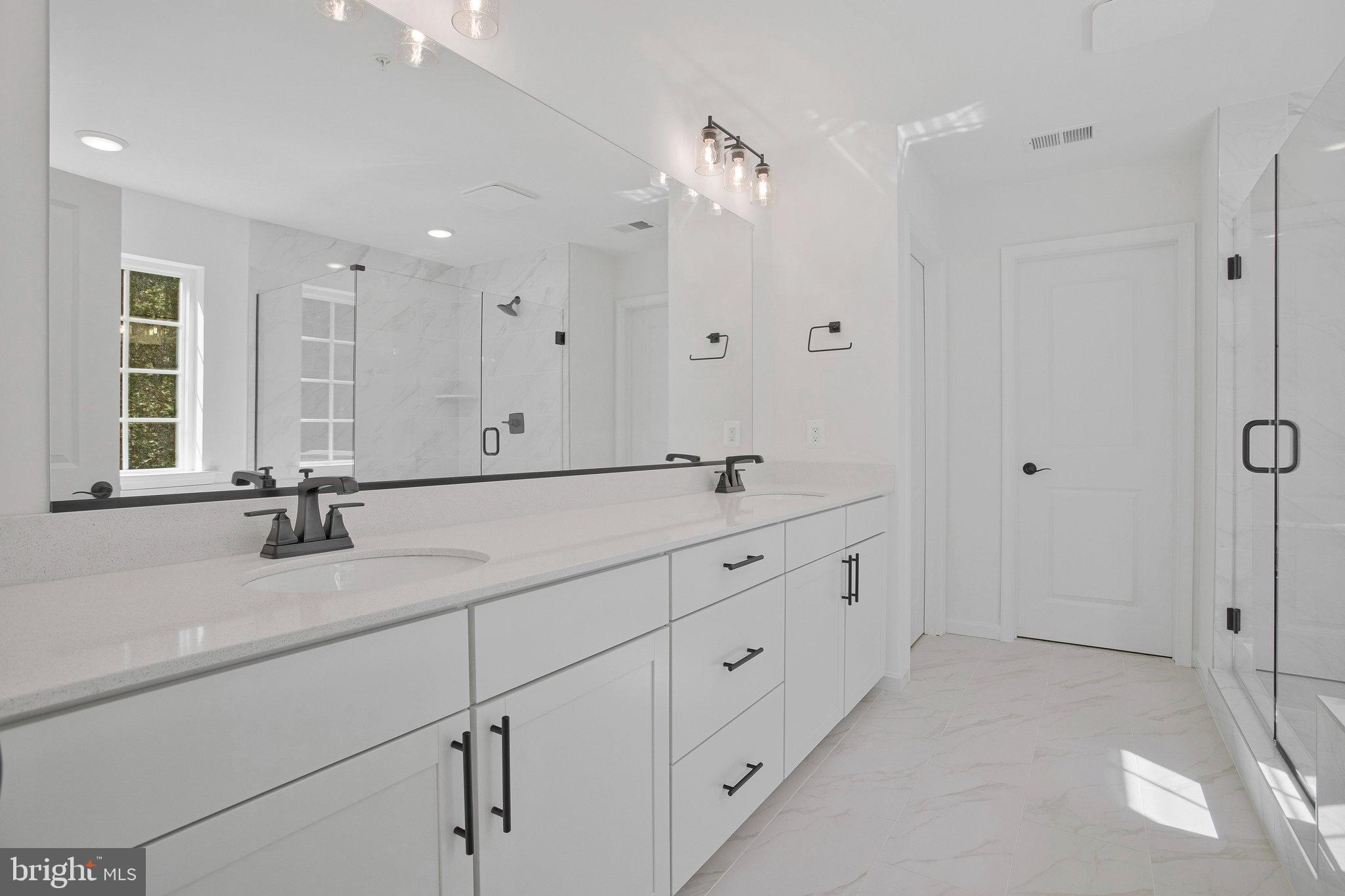 ROBERTS CROSSING - Residential