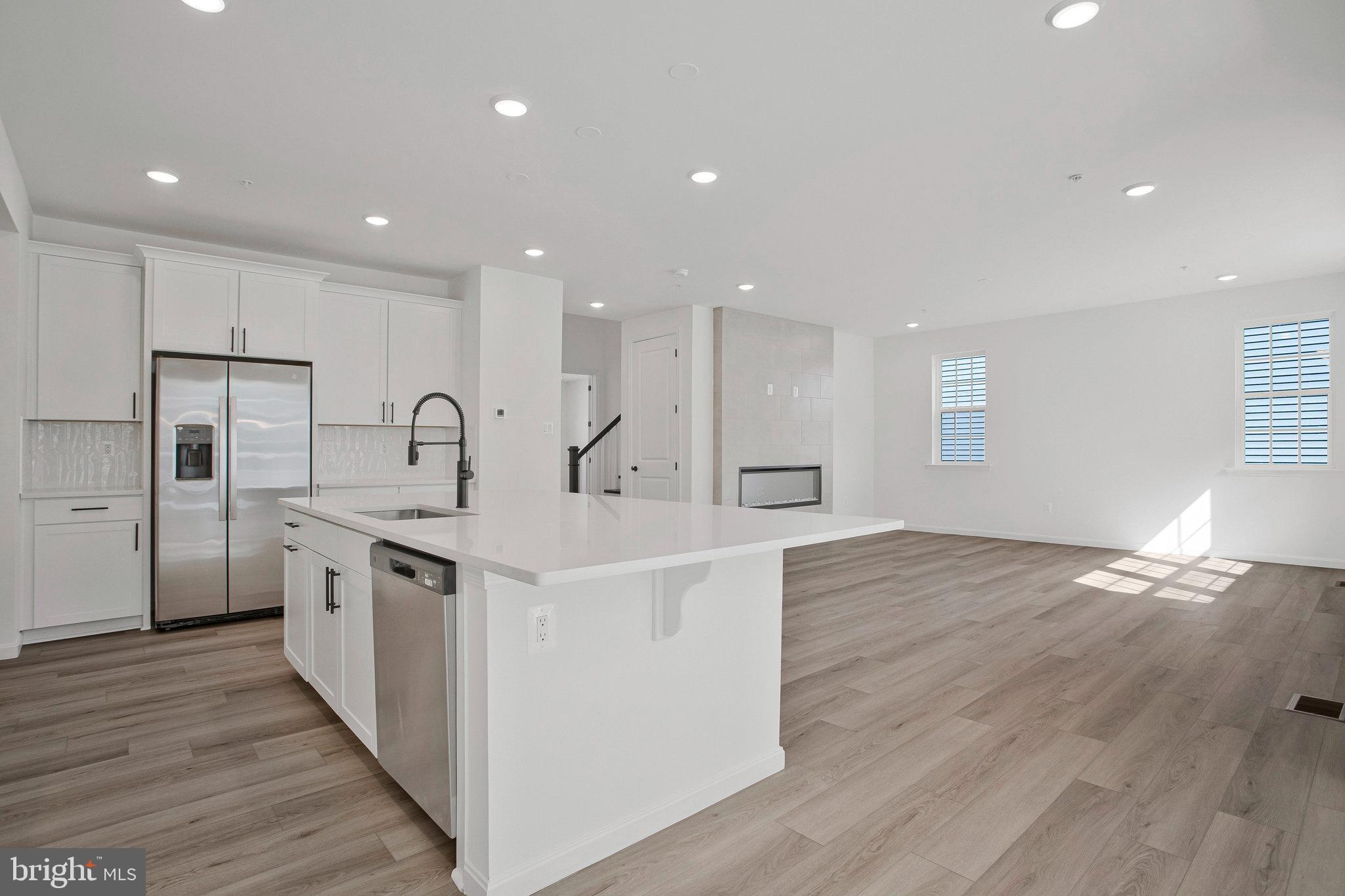 ROBERTS CROSSING - Residential