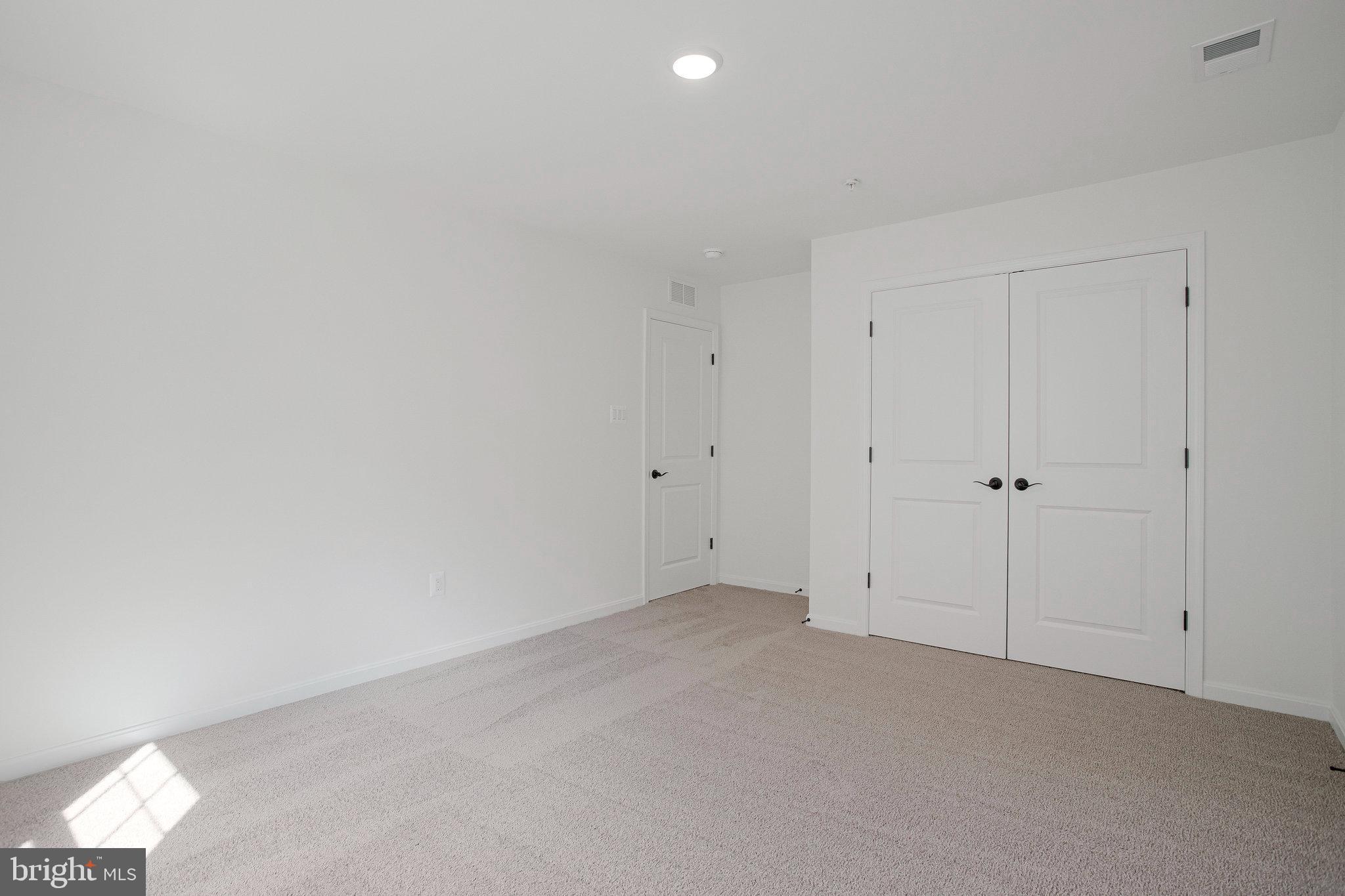 ROBERTS CROSSING - Residential