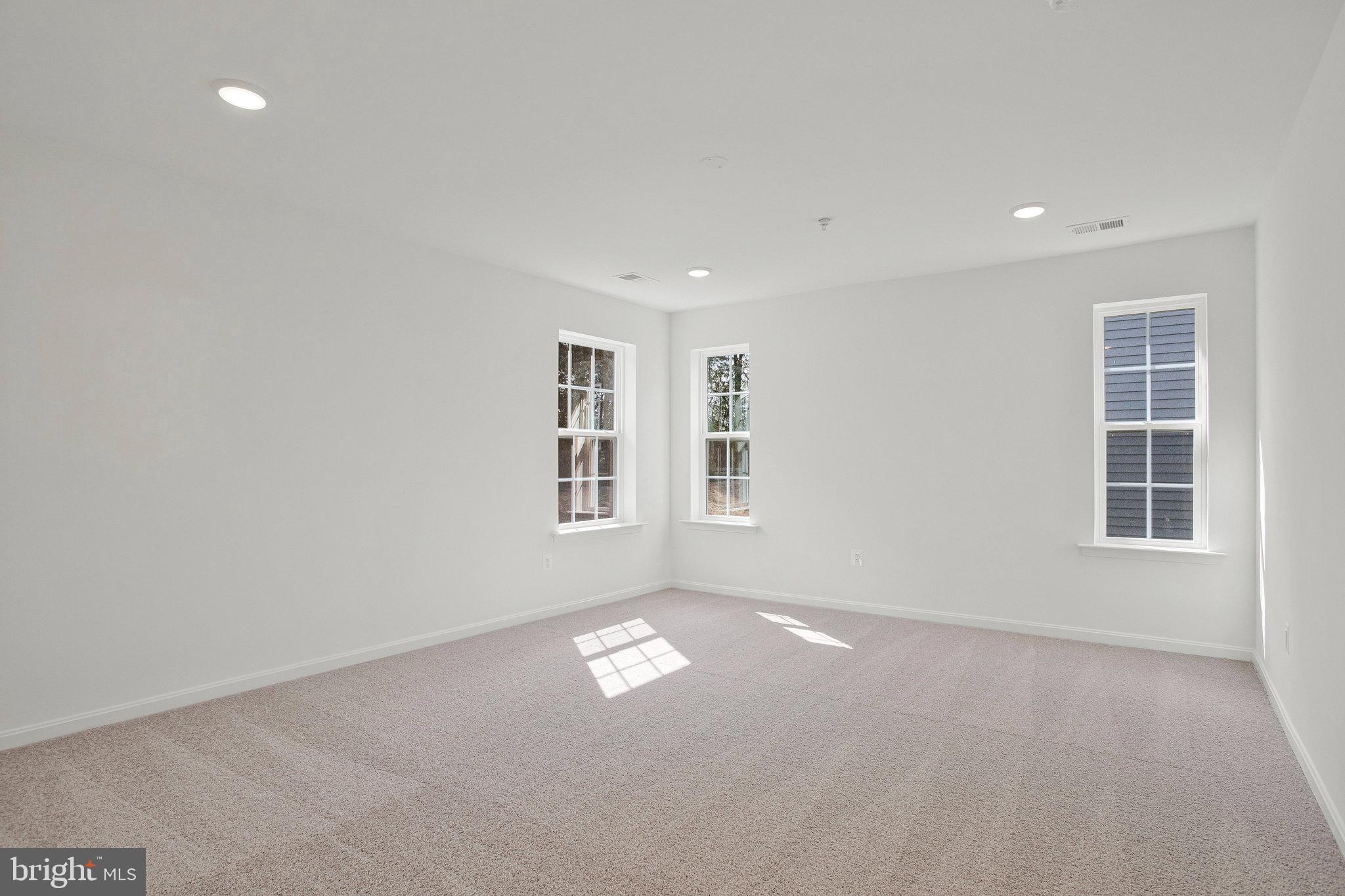 ROBERTS CROSSING - Residential