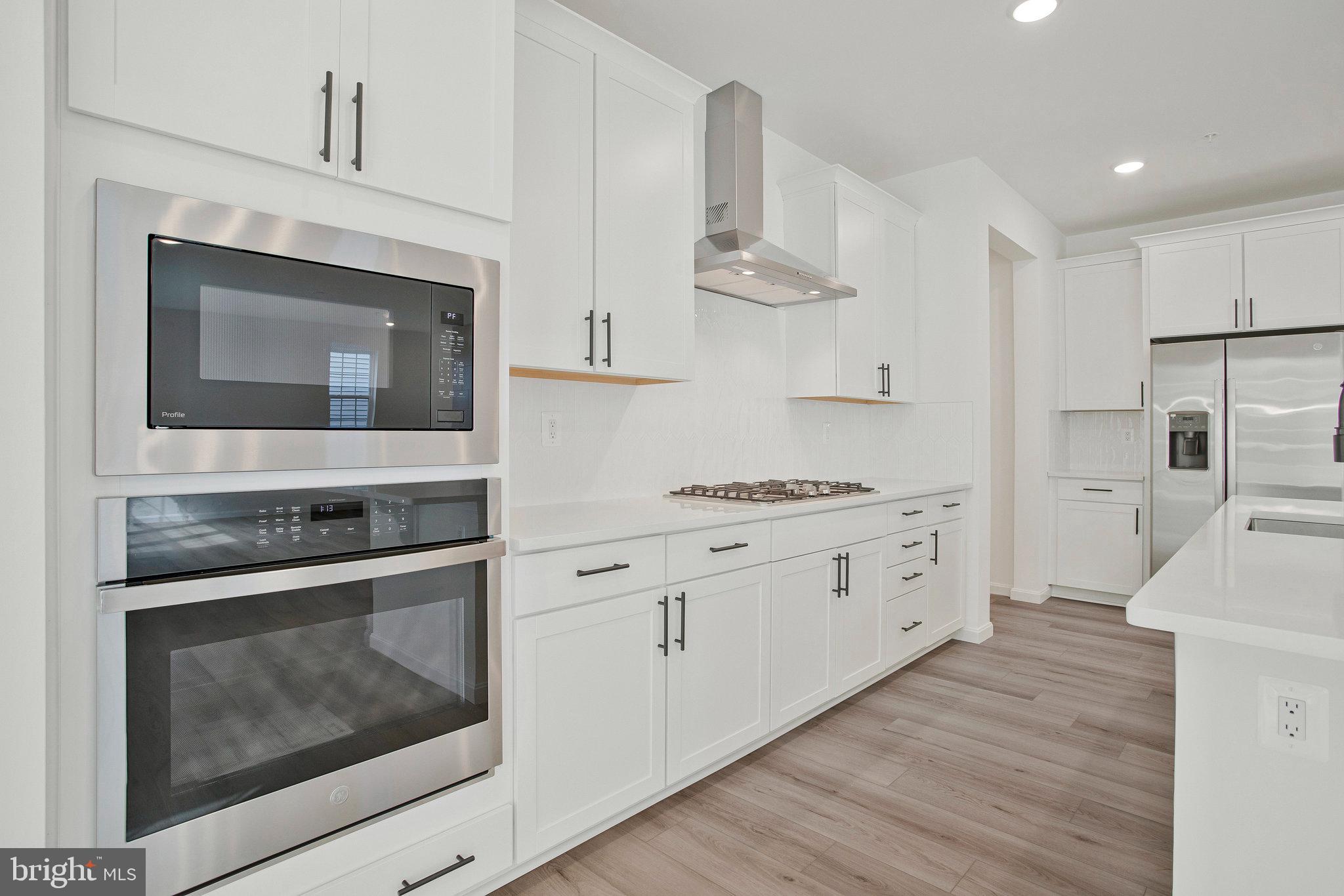 ROBERTS CROSSING - Residential