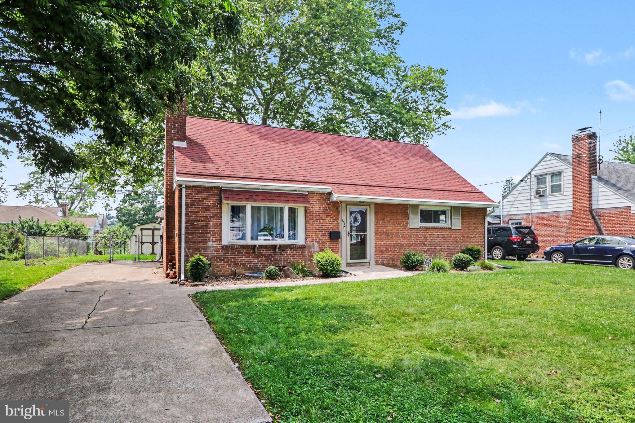 414 APPLETREE ROAD