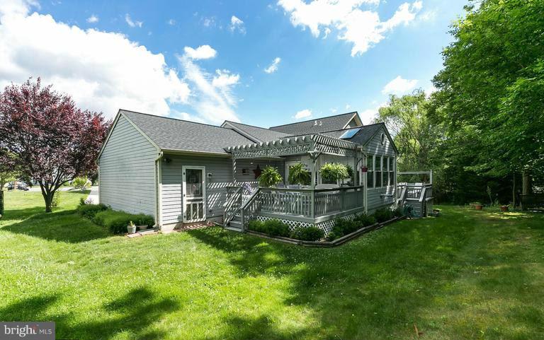 HIDDEN STREAM - Residential