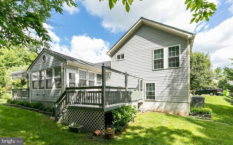 HIDDEN STREAM - Residential