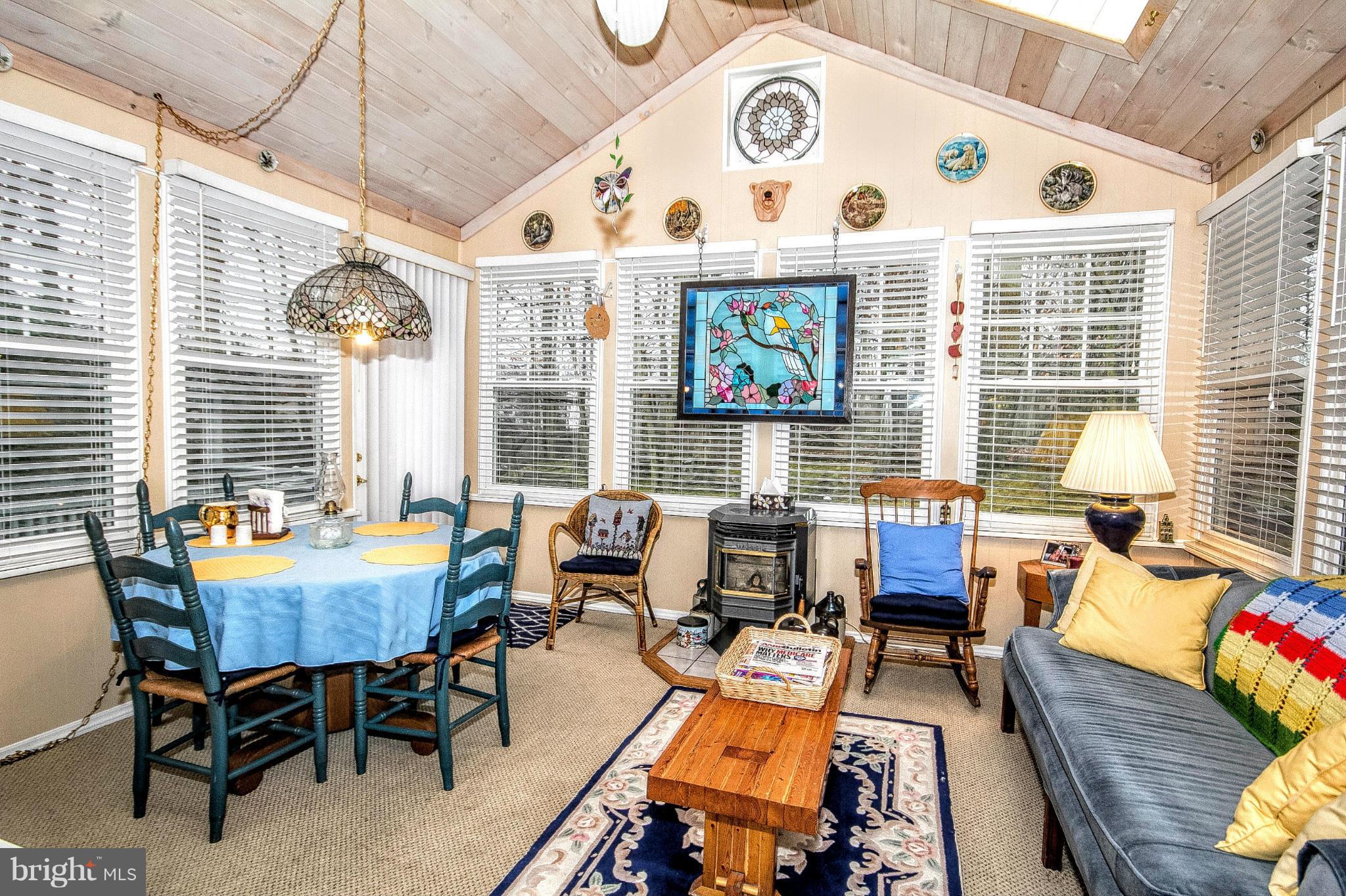 HIDDEN STREAM - Residential