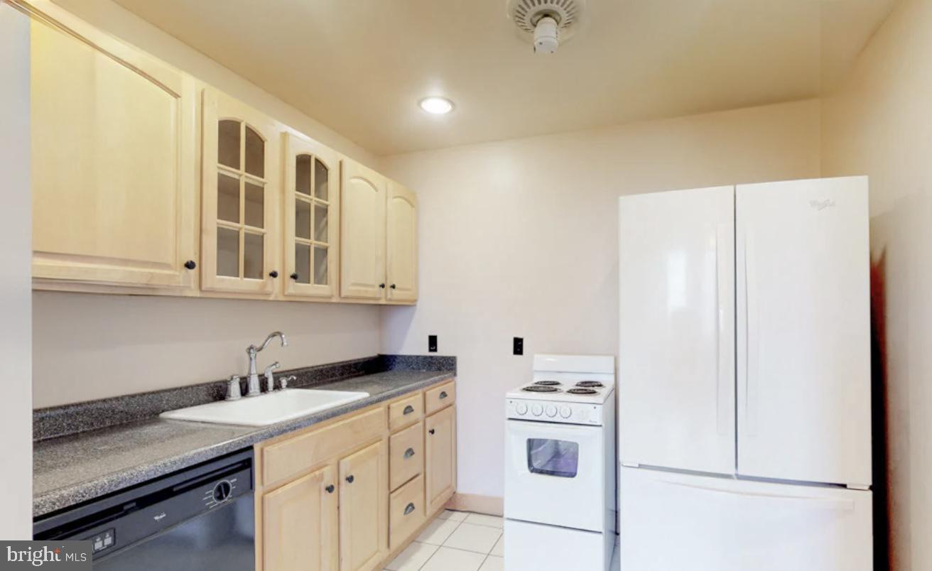 1 E CHASE STREET 804