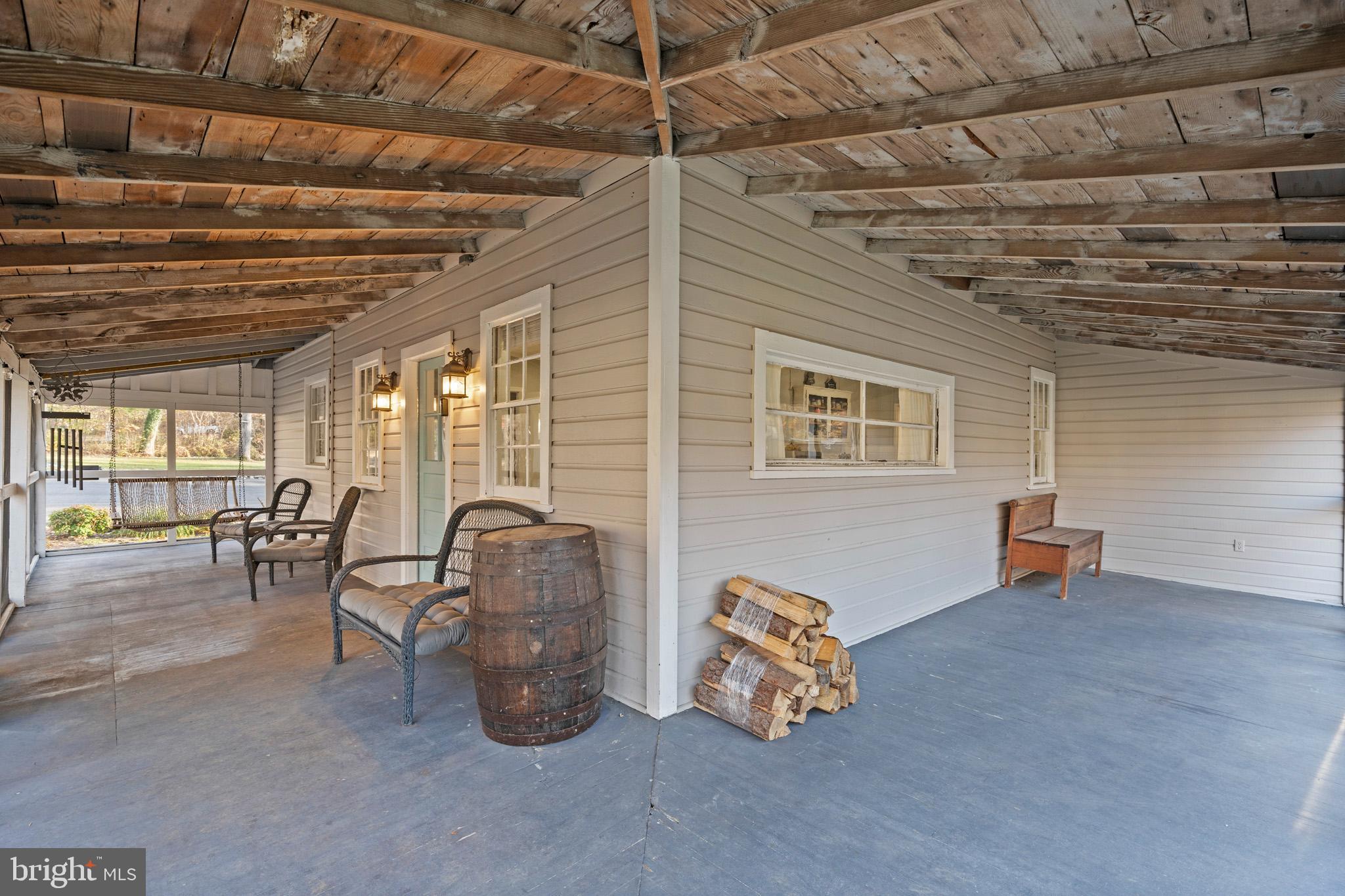 LONG BEACH - Residential