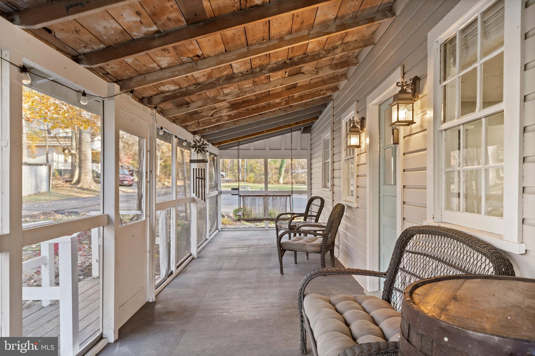 LONG BEACH - Residential