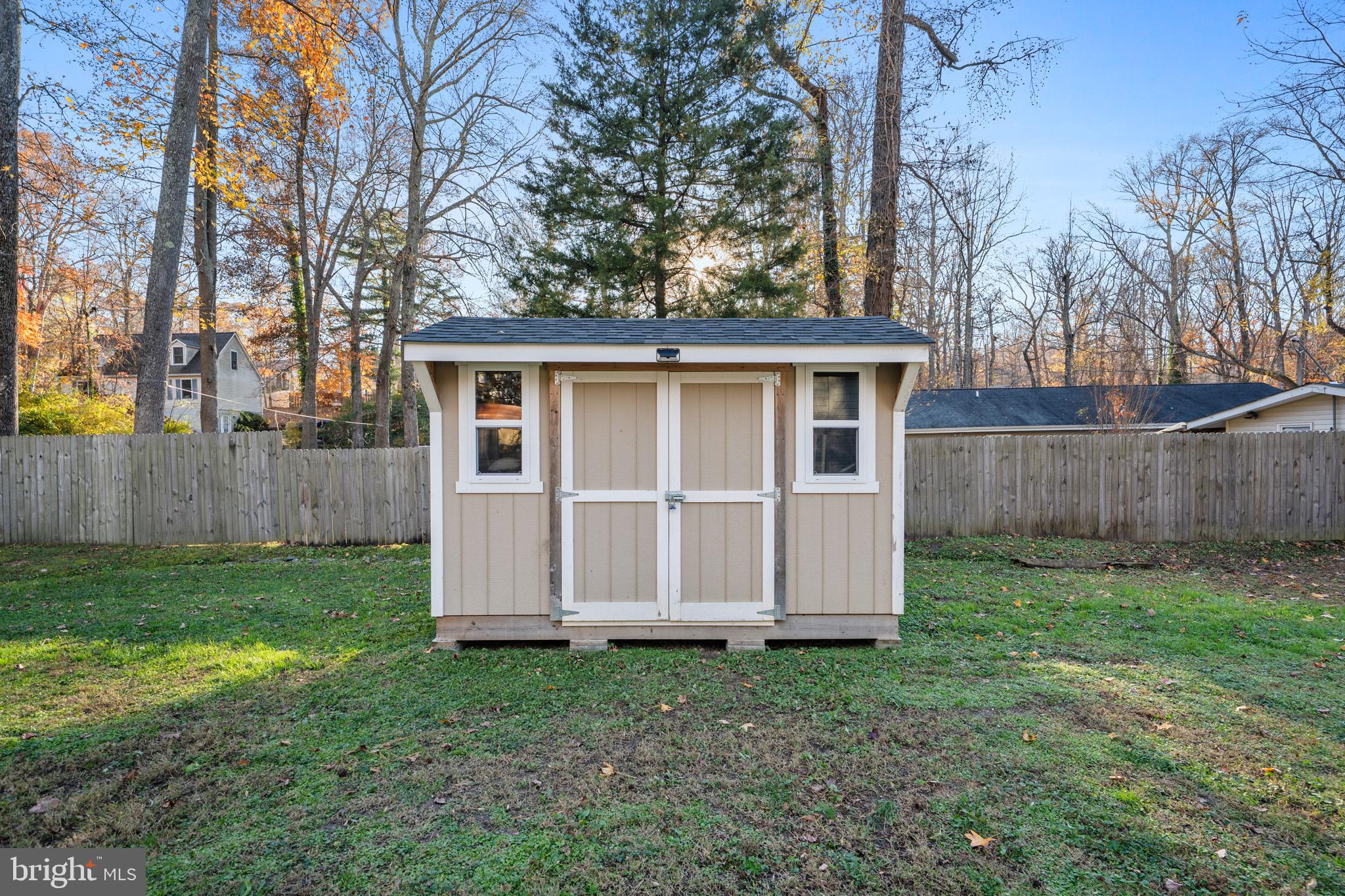 LONG BEACH - Residential