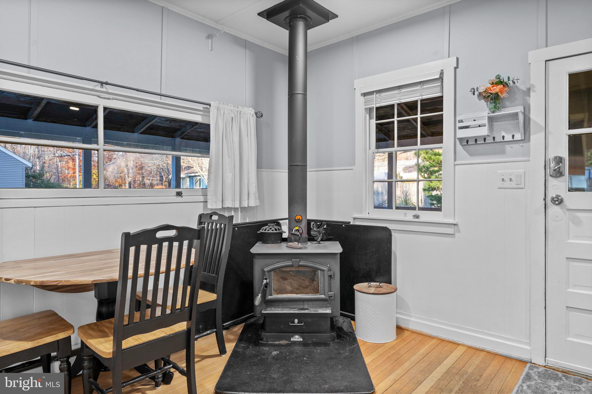 LONG BEACH - Residential