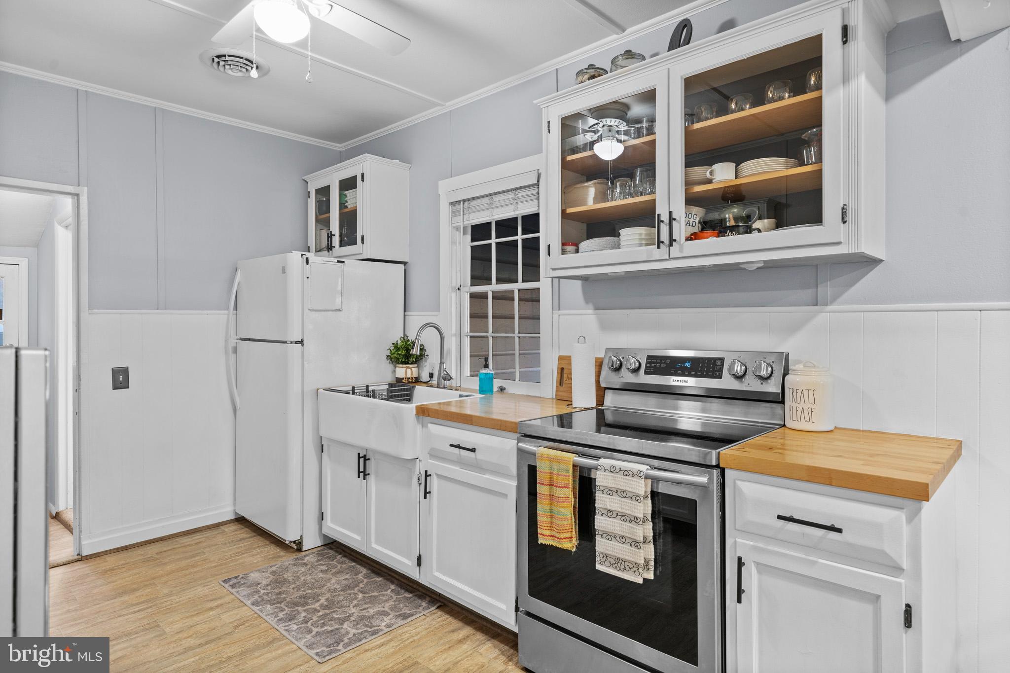 LONG BEACH - Residential