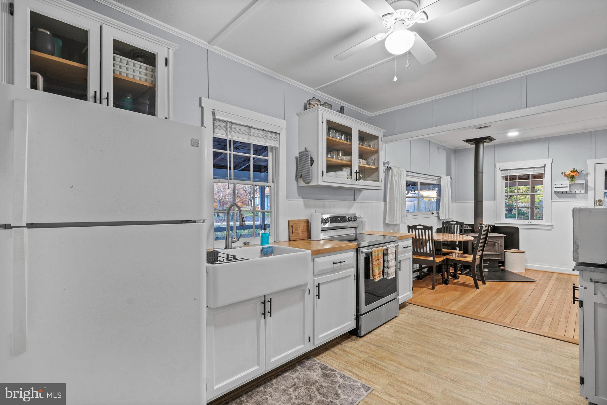 LONG BEACH - Residential