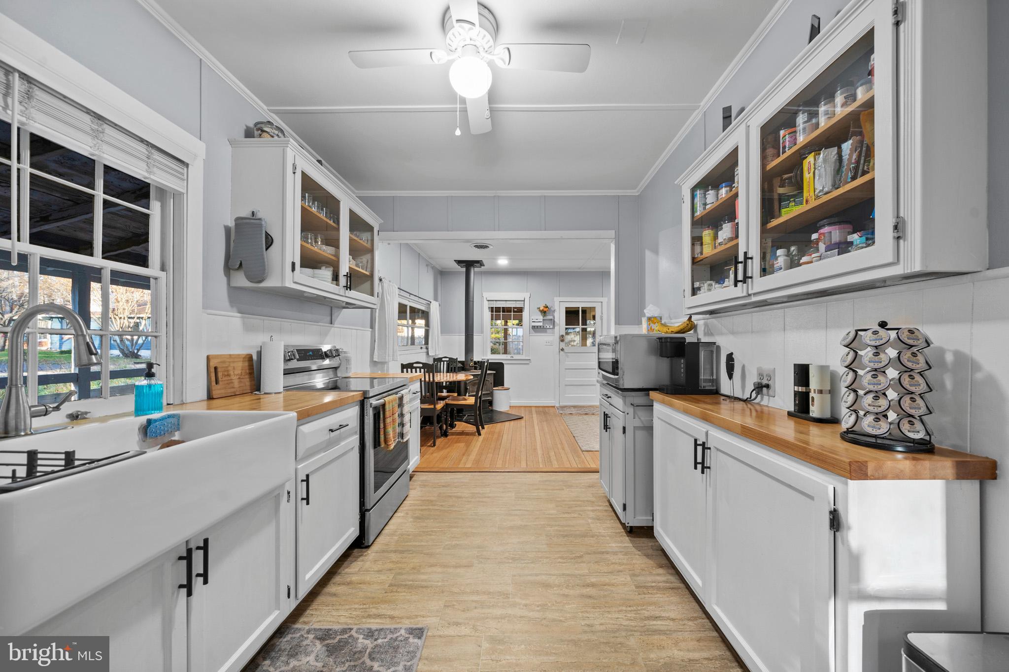 LONG BEACH - Residential