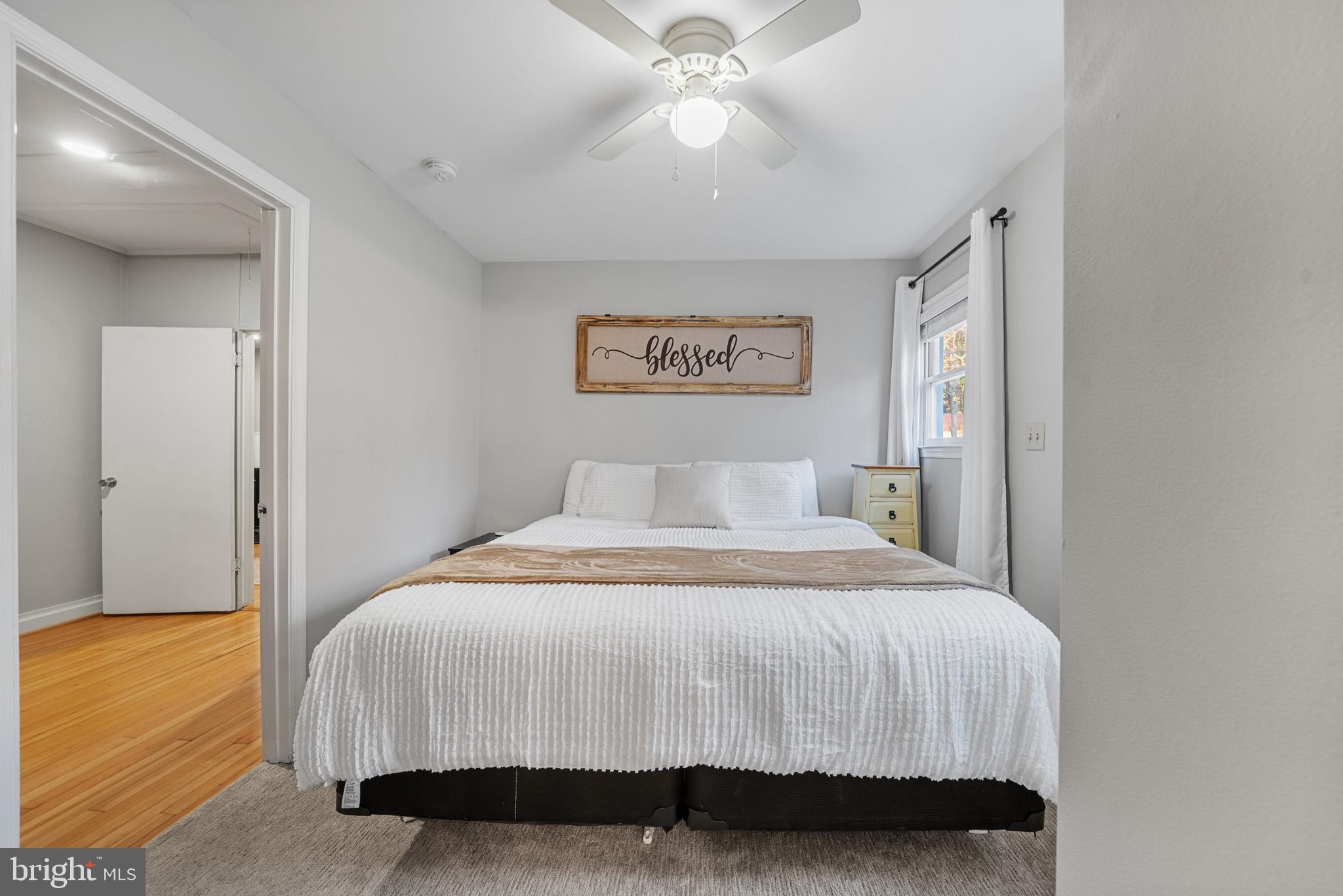 LONG BEACH - Residential