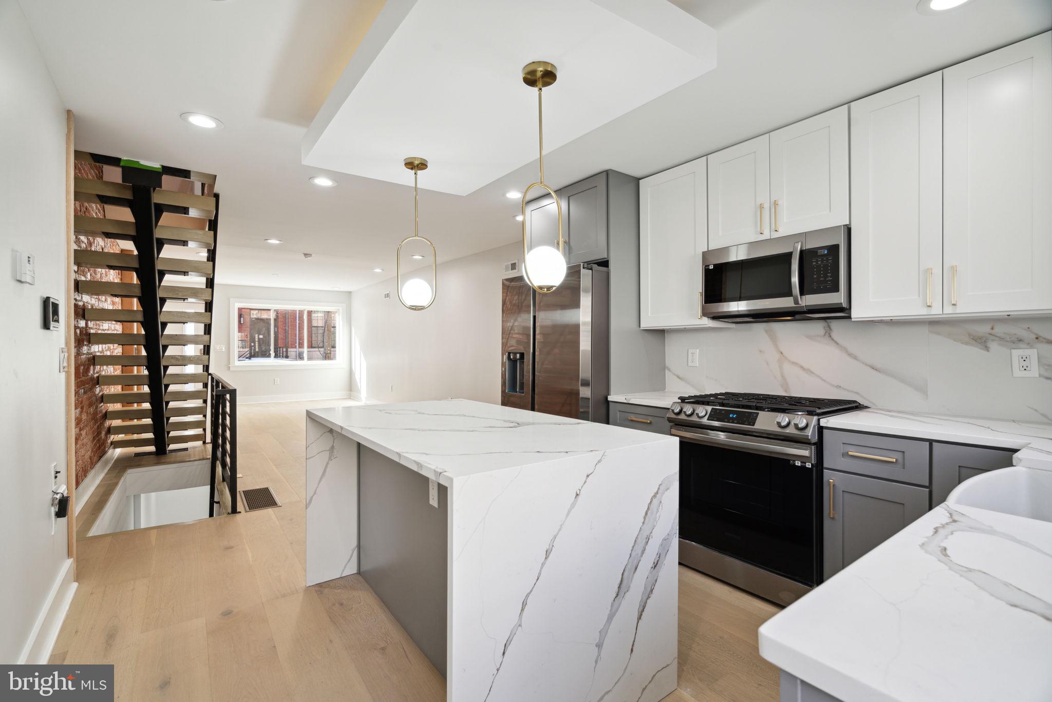 GRADUATE HOSPITAL - Residential