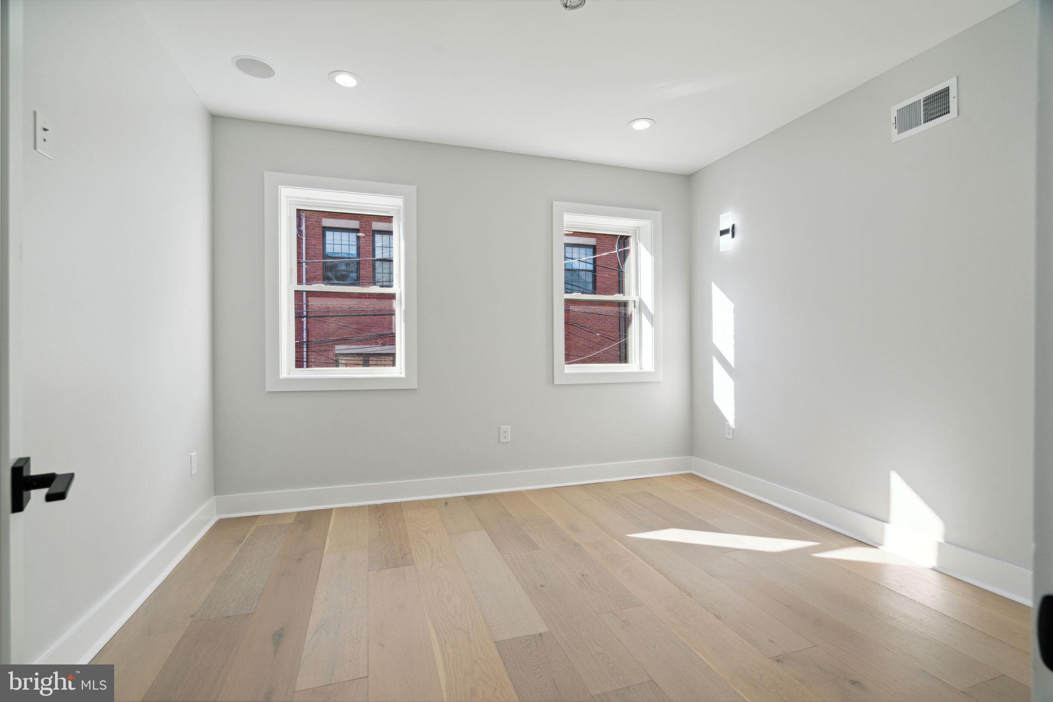 GRADUATE HOSPITAL - Residential