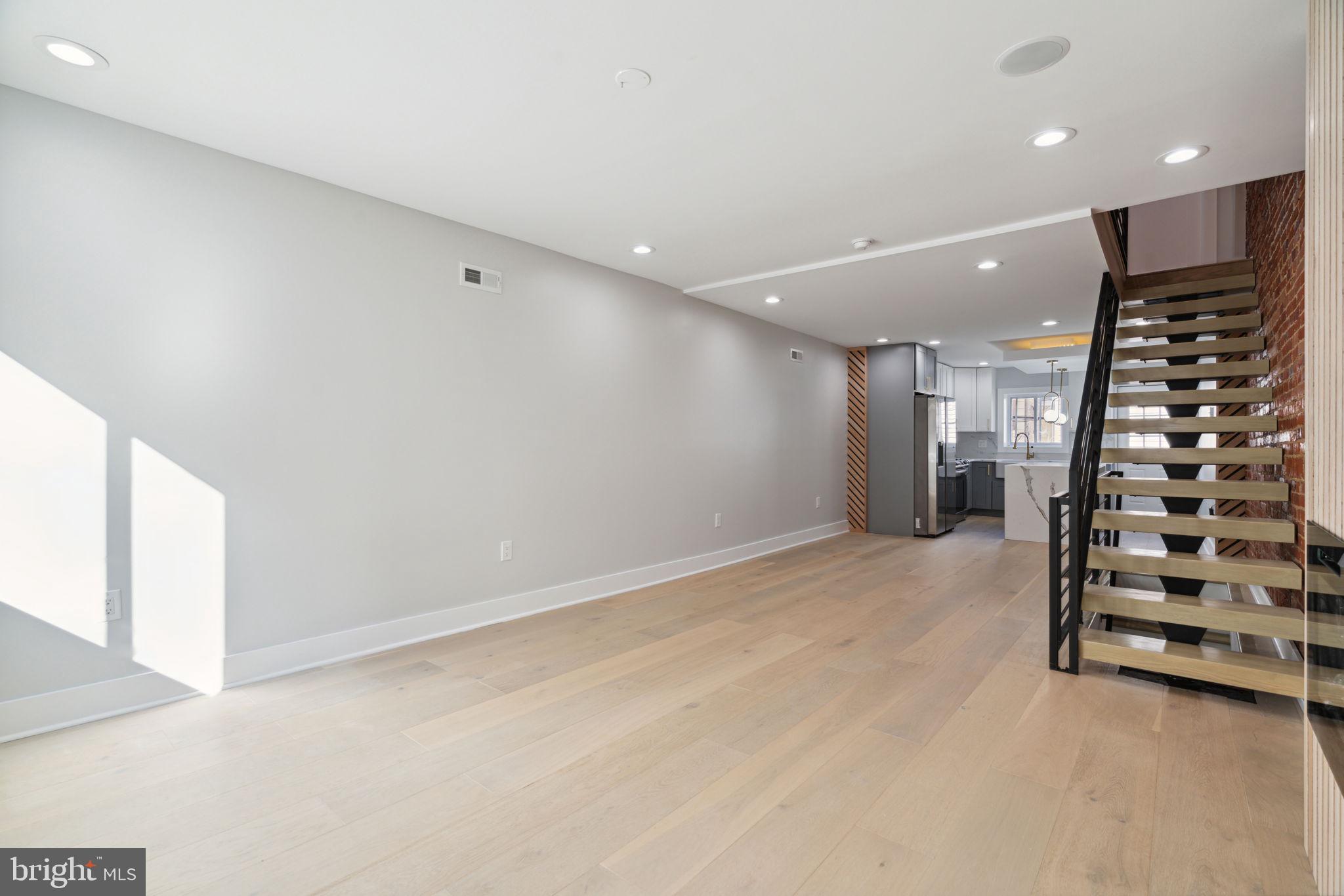 GRADUATE HOSPITAL - Residential