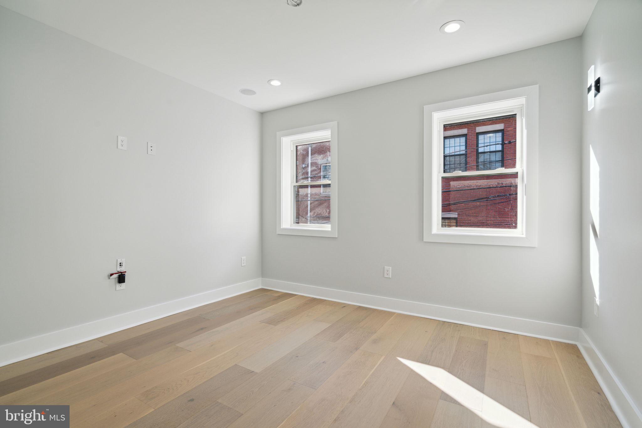 GRADUATE HOSPITAL - Residential