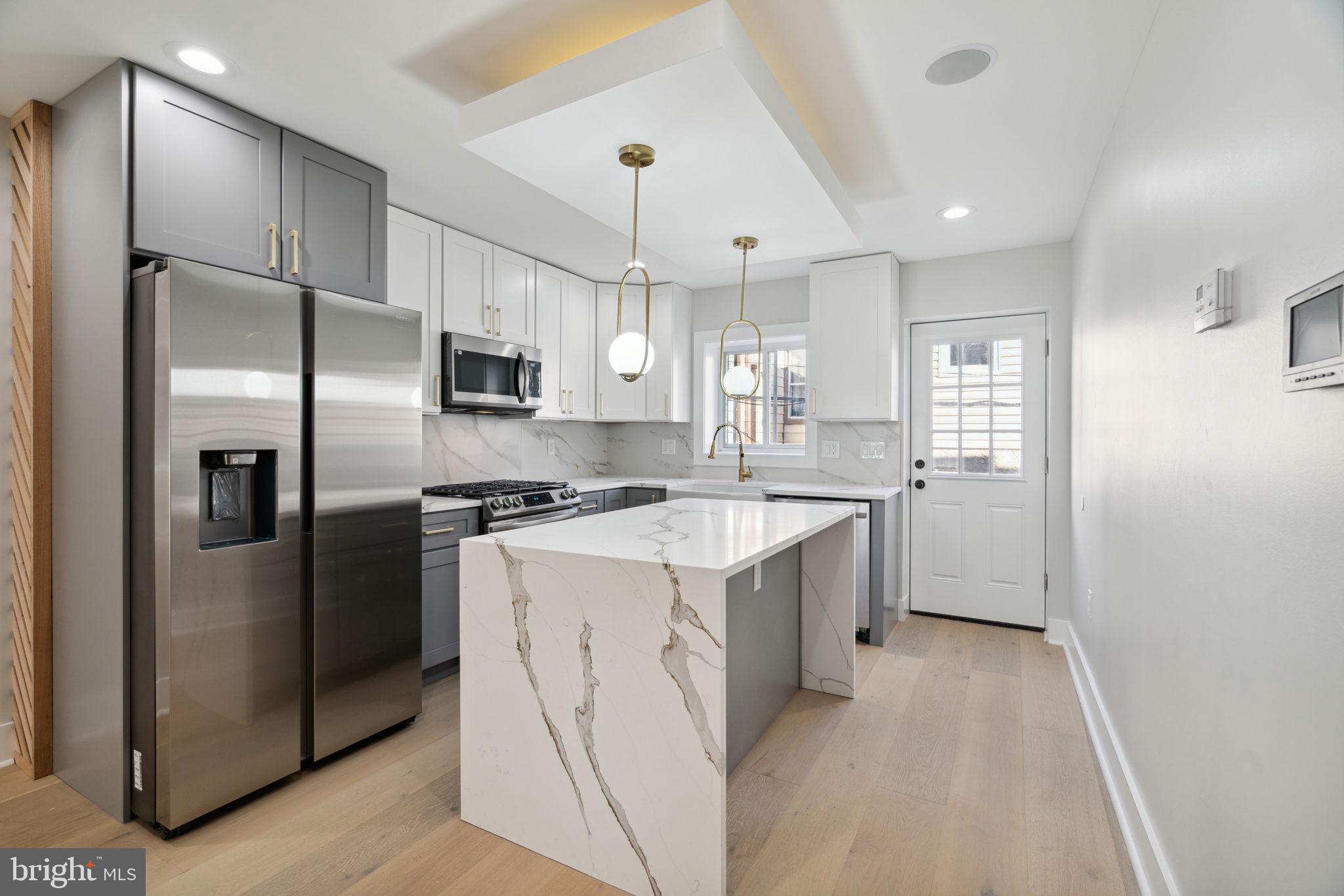 GRADUATE HOSPITAL - Residential