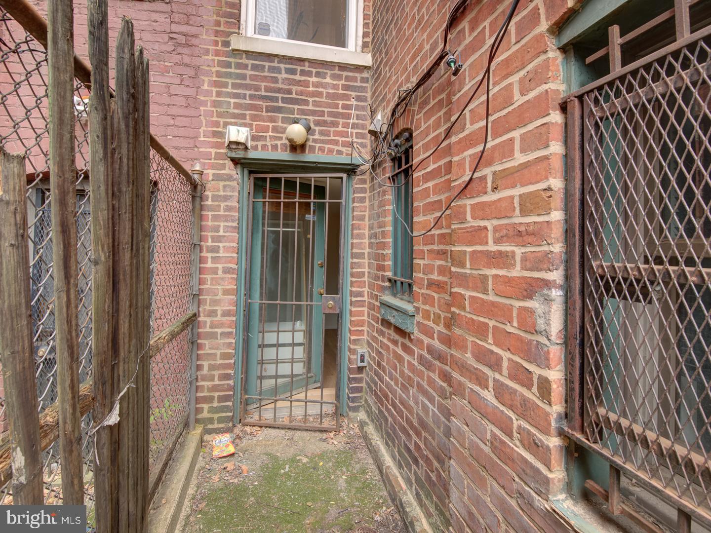 U STREET CORRIDOR - Residential Lease