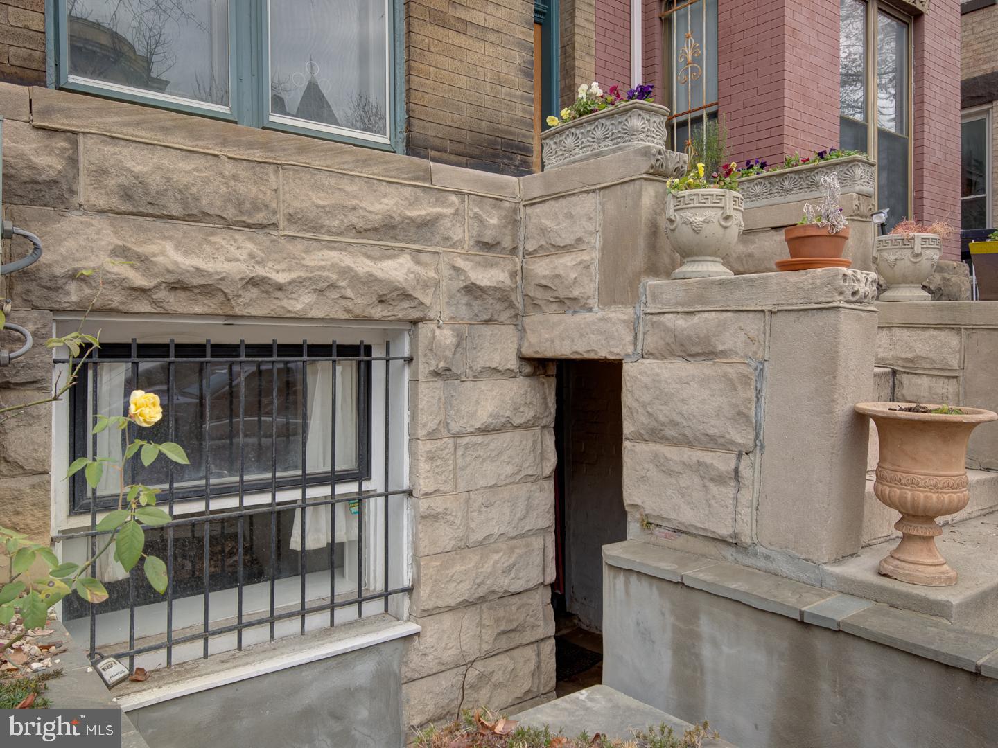 U STREET CORRIDOR - Residential Lease