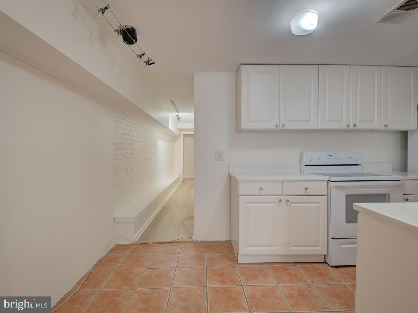 U STREET CORRIDOR - Residential Lease